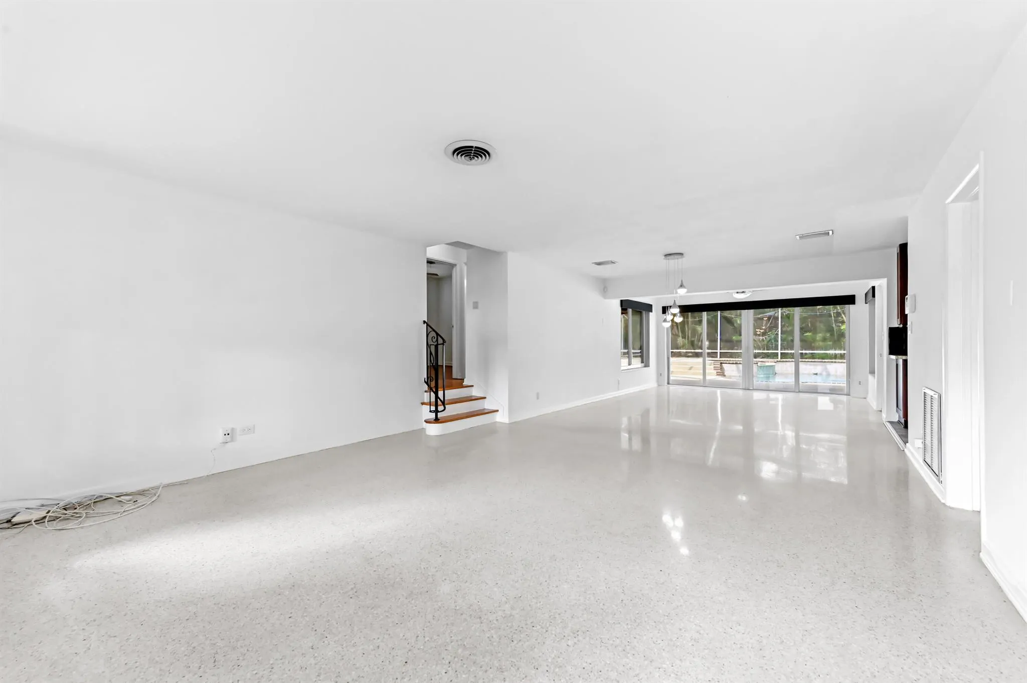 999 NW 3rd Avenue