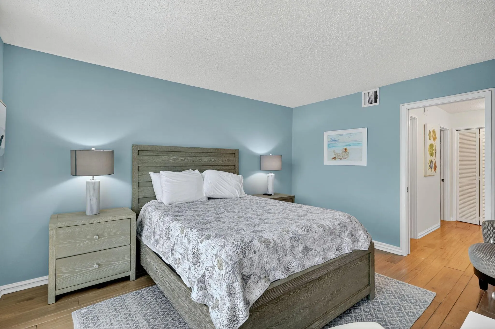 669 NE Plantation Road, #404