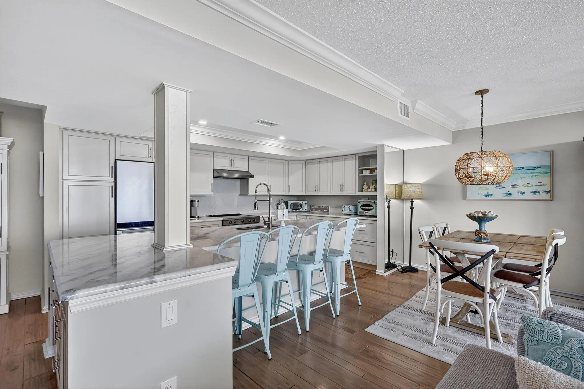 669 NE Plantation Road, #404