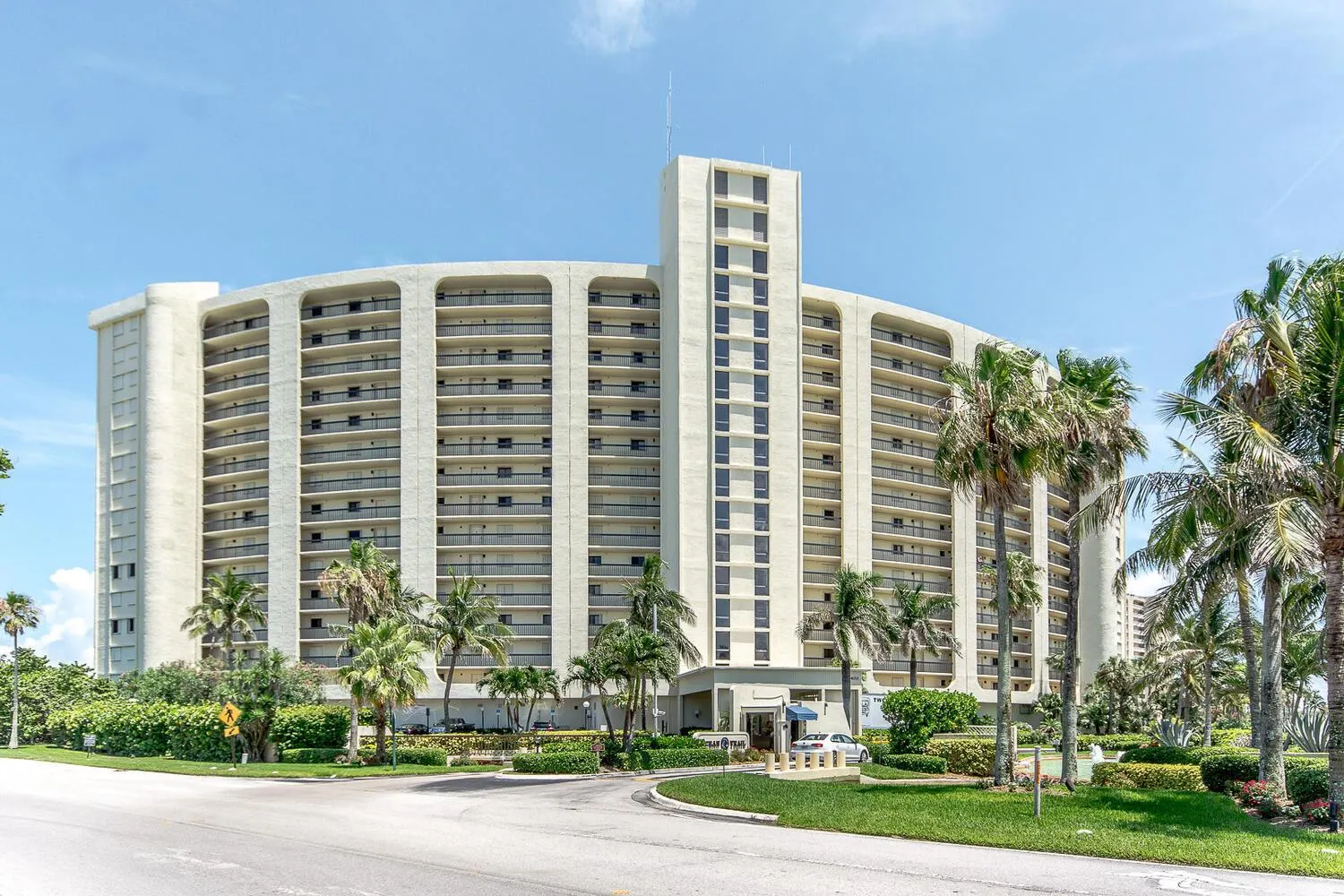400 Ocean Trail Way, #1405