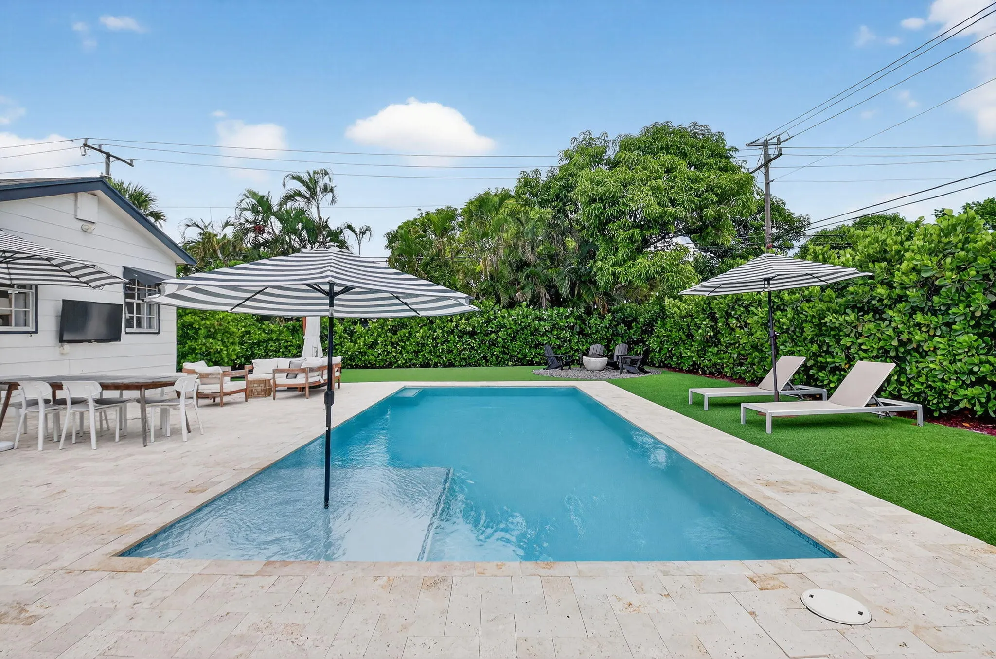 1001 Avon Road