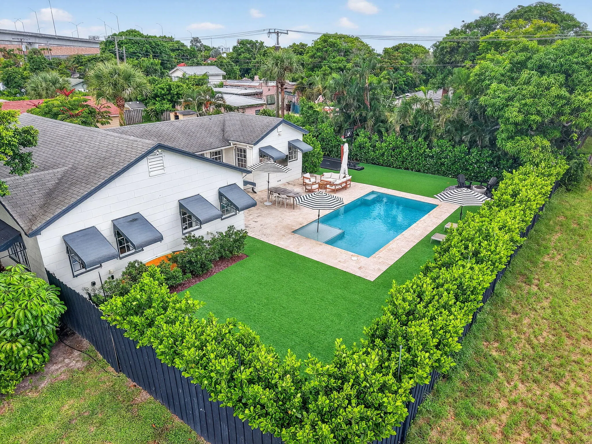 1001 Avon Road