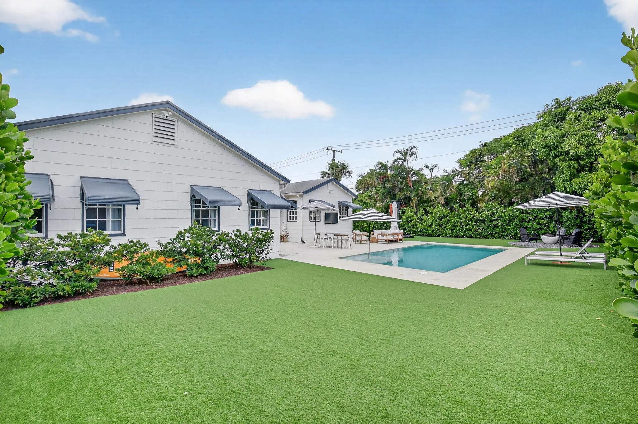 1001 Avon Road