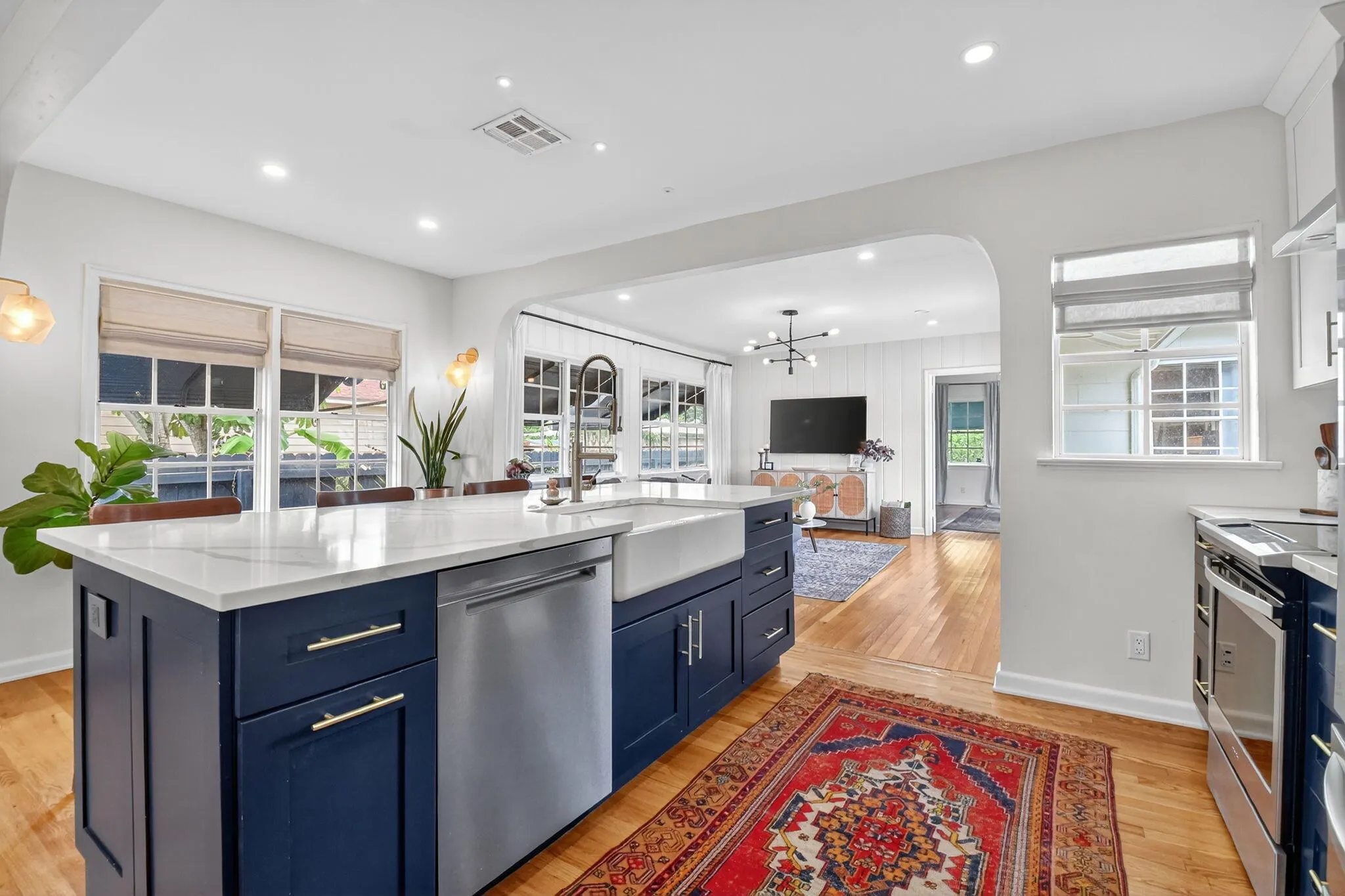 1001 Avon Road