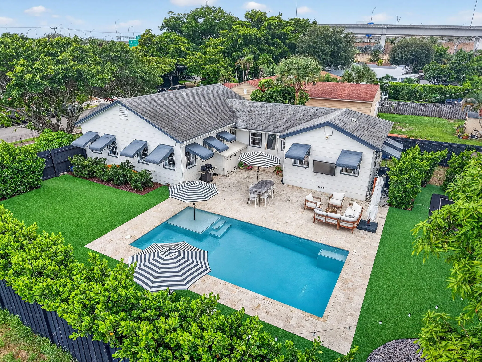 1001 Avon Road