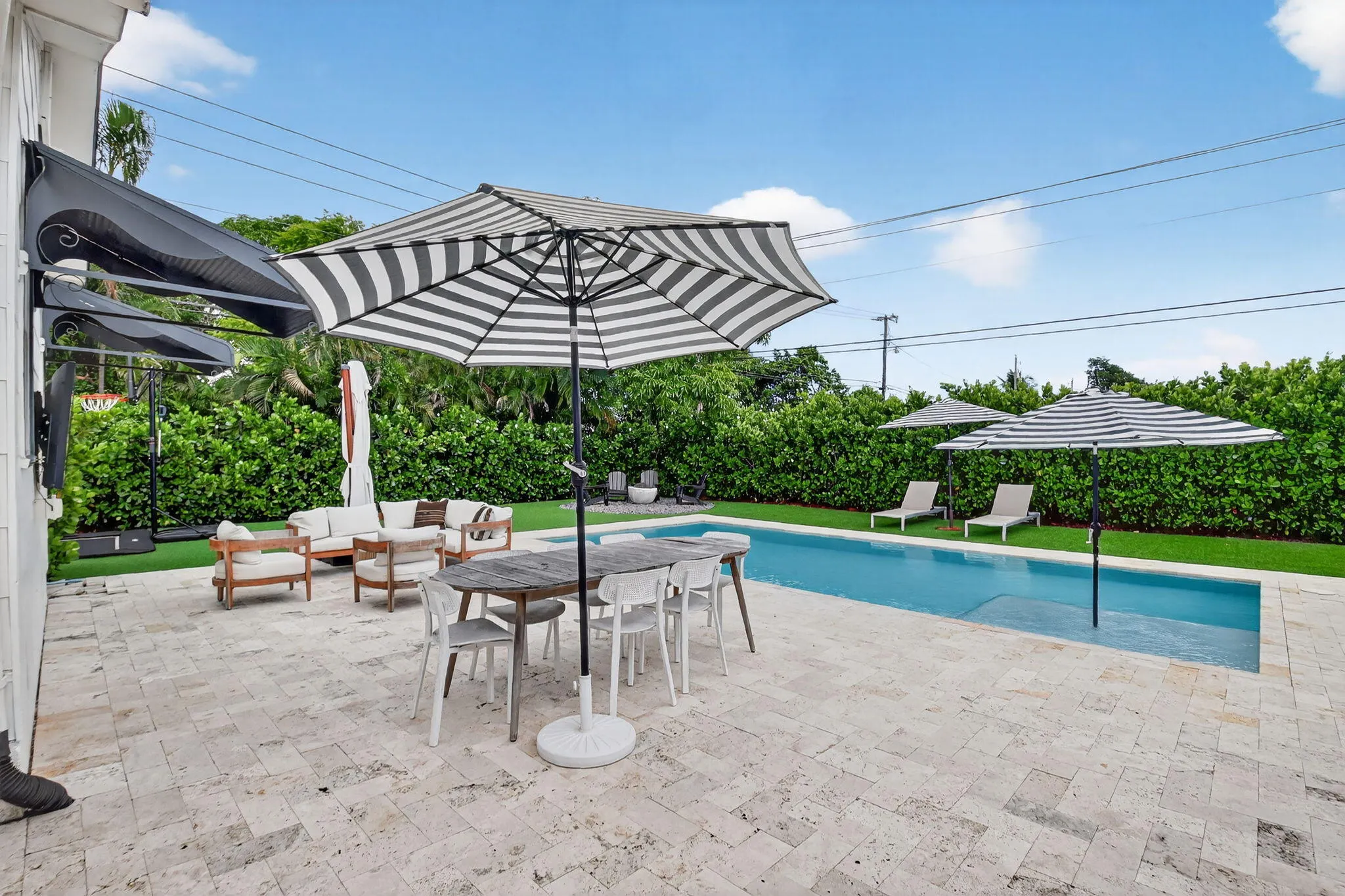 1001 Avon Road