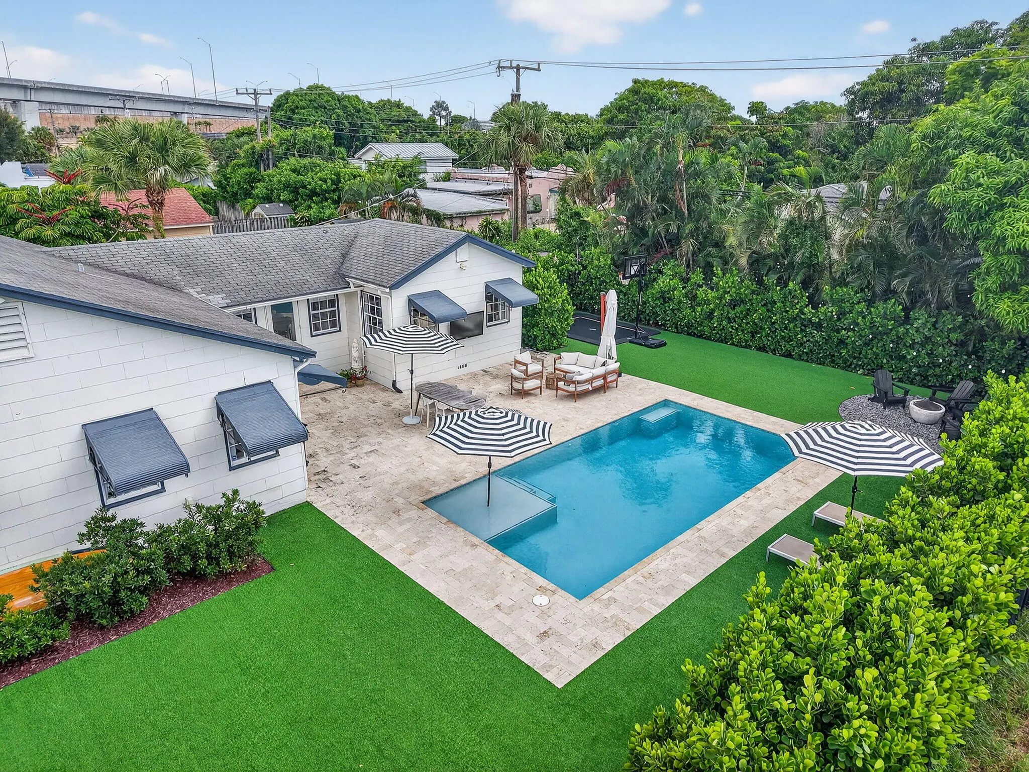 1001 Avon Road