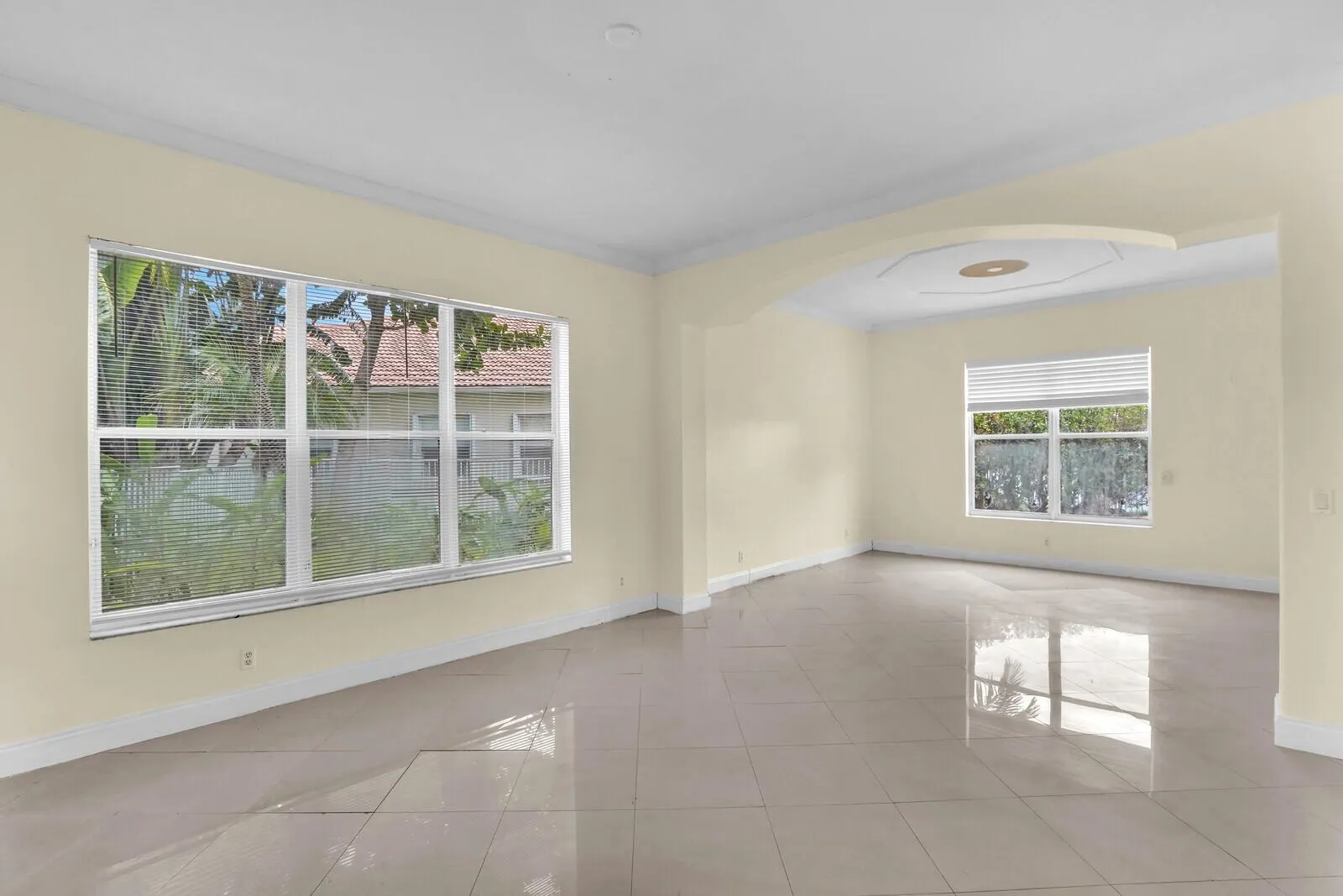1324 Beacon Circle