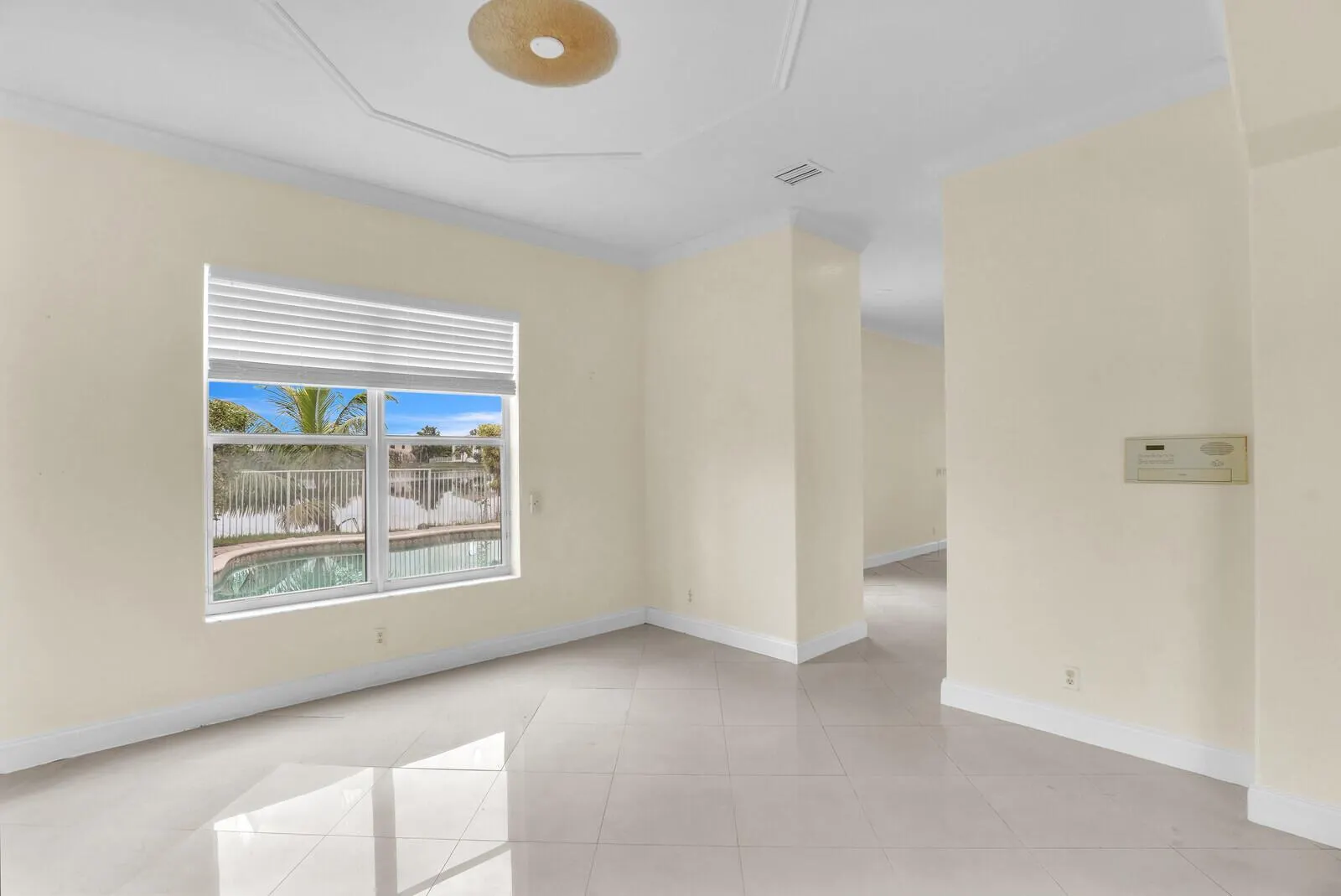 1324 Beacon Circle