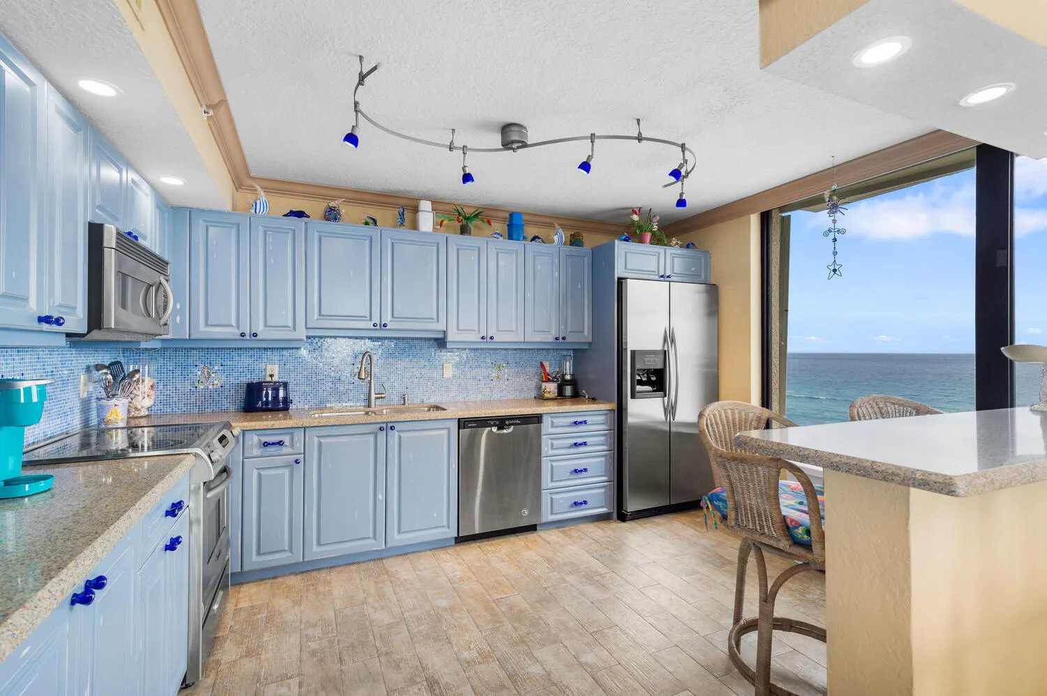 3009 So. Ocean Boulevard, #901