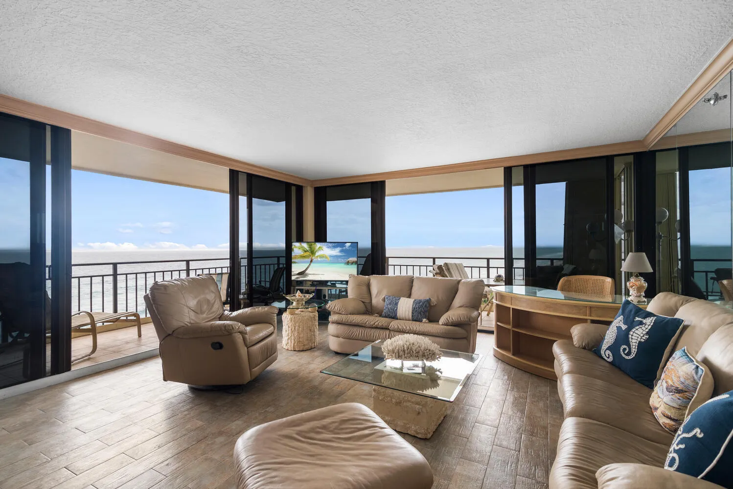 3009 So. Ocean Boulevard, #901