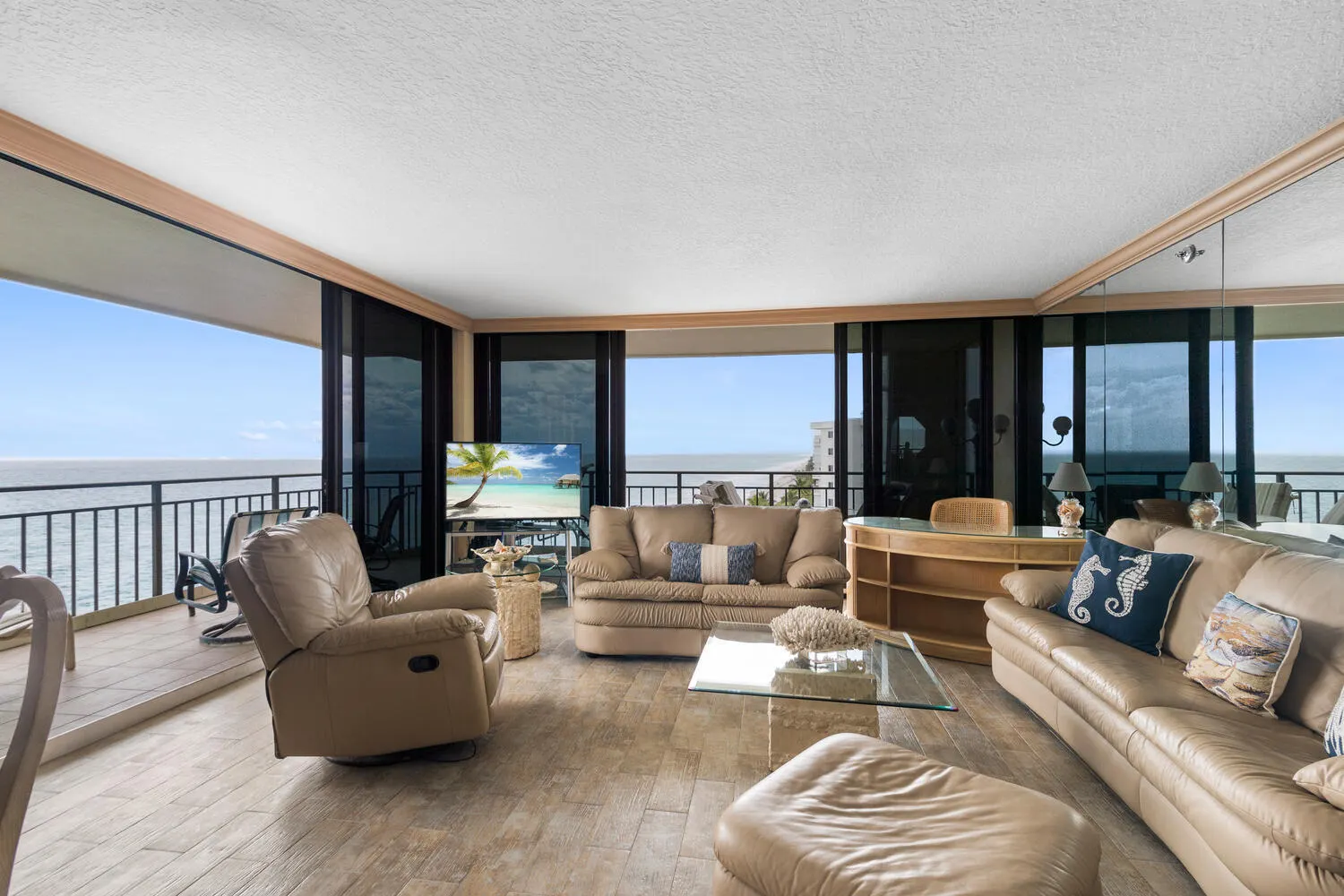 3009 So. Ocean Boulevard, #901