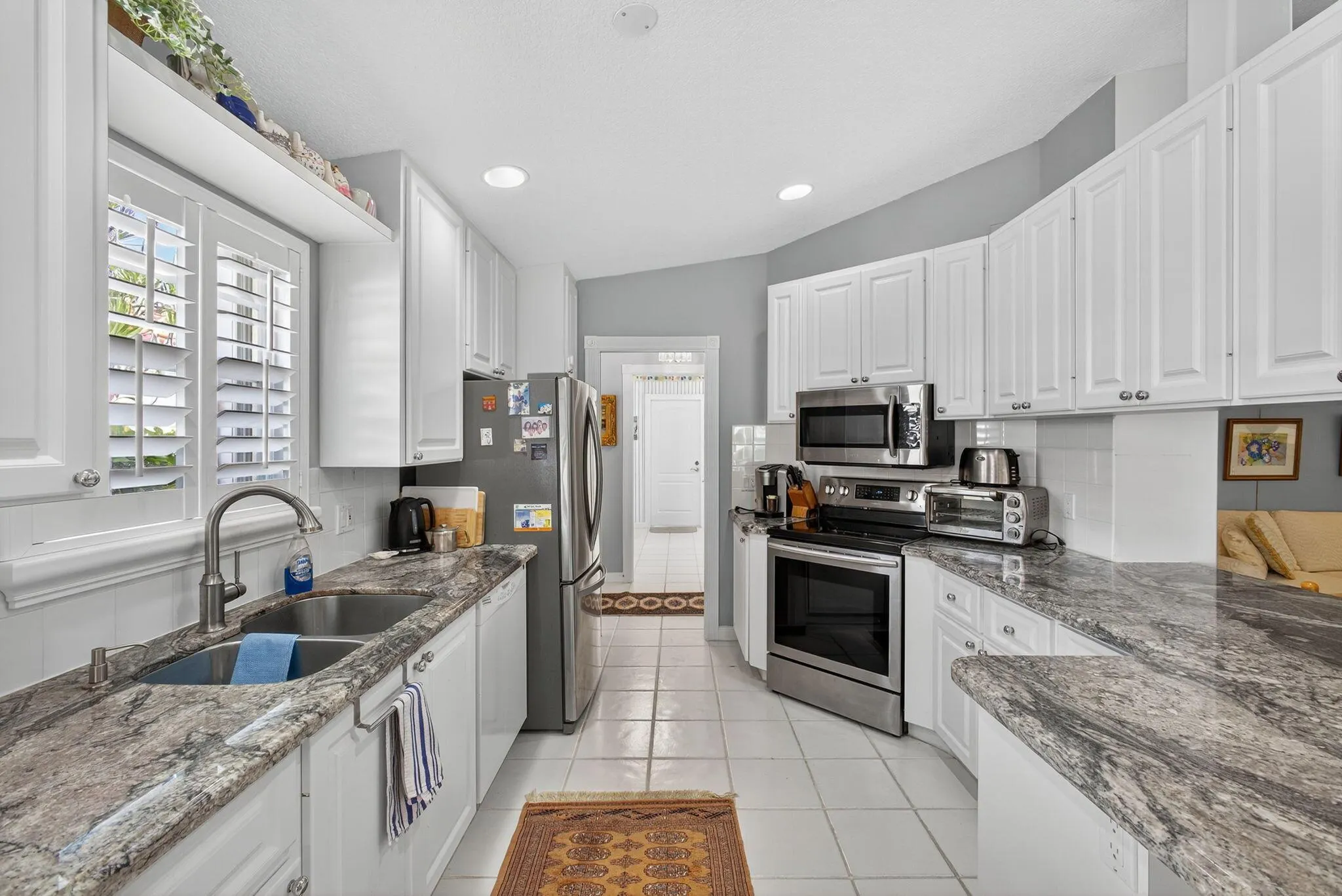 7112 Grassy Bay Drive