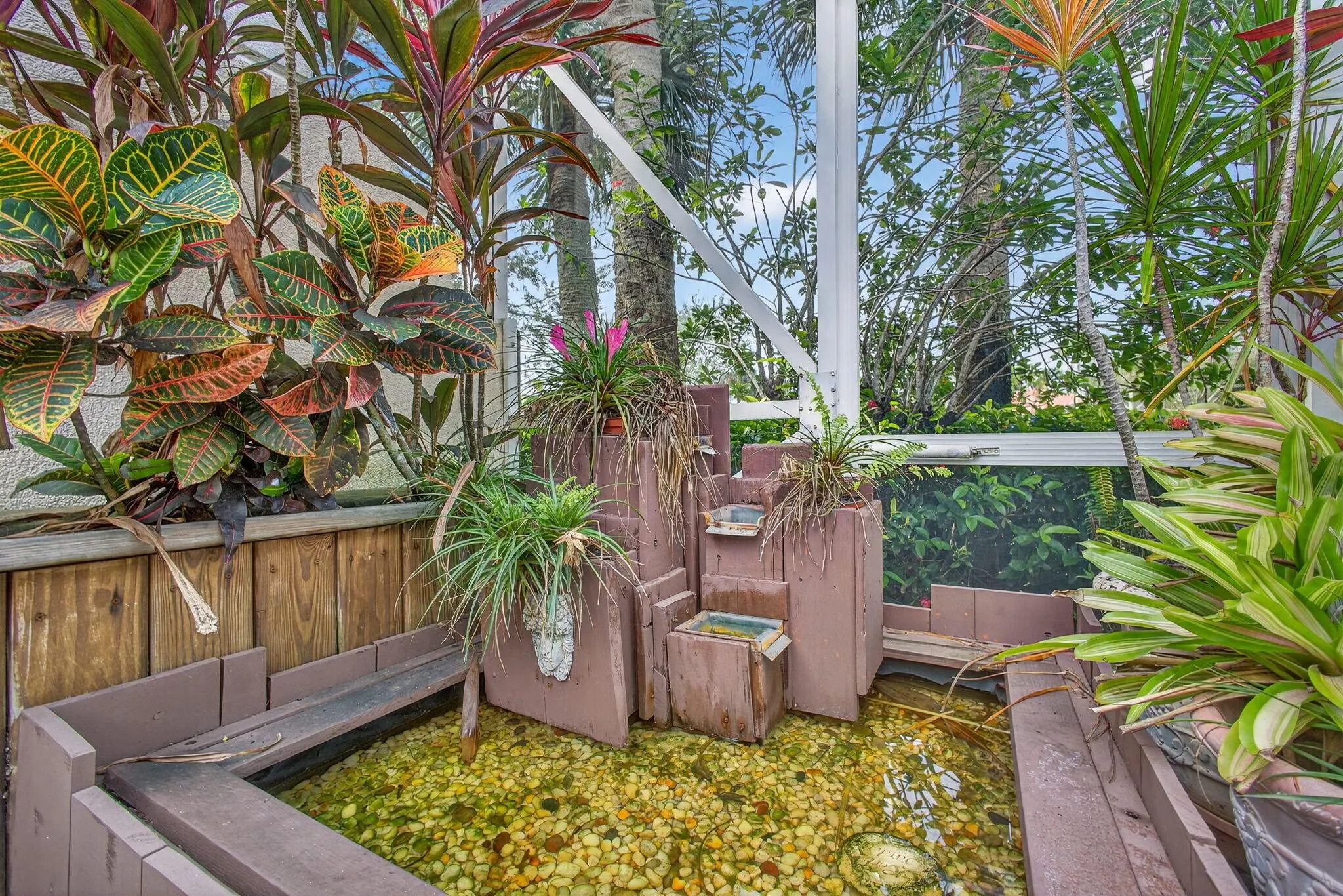 7112 Grassy Bay Drive