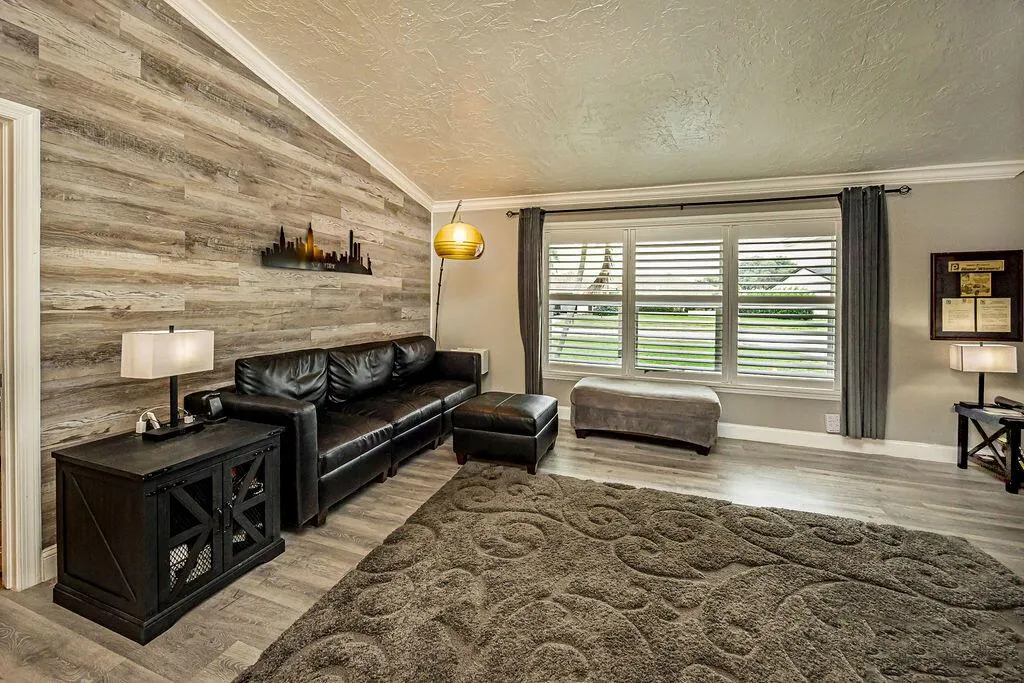 1166 Belmore Terrace