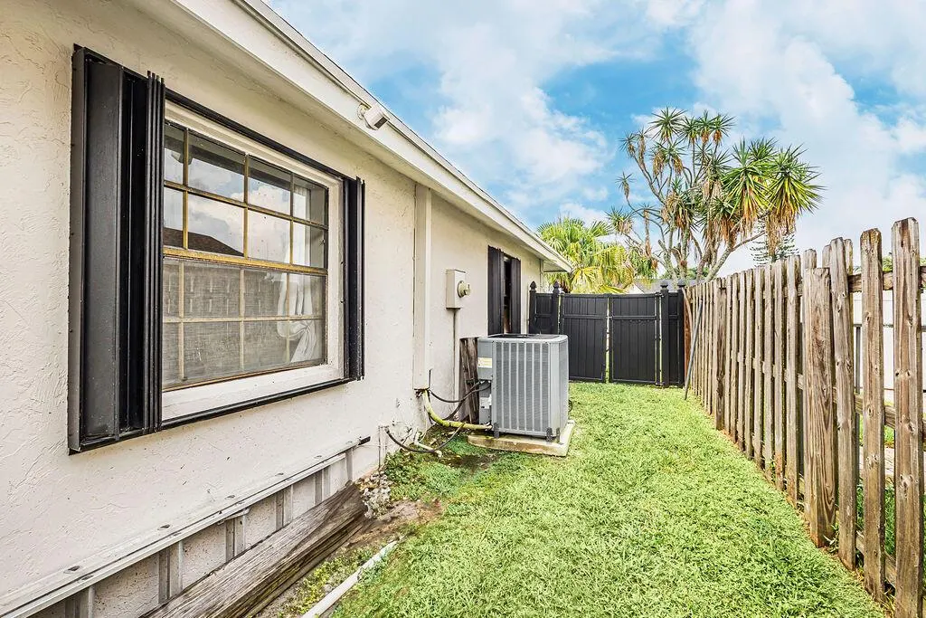 1166 Belmore Terrace