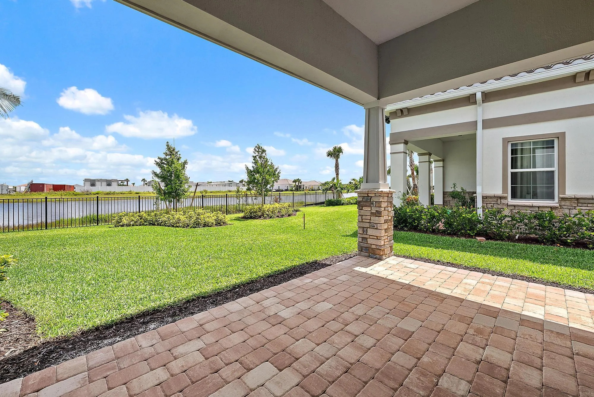 10494 Northbrook Circle