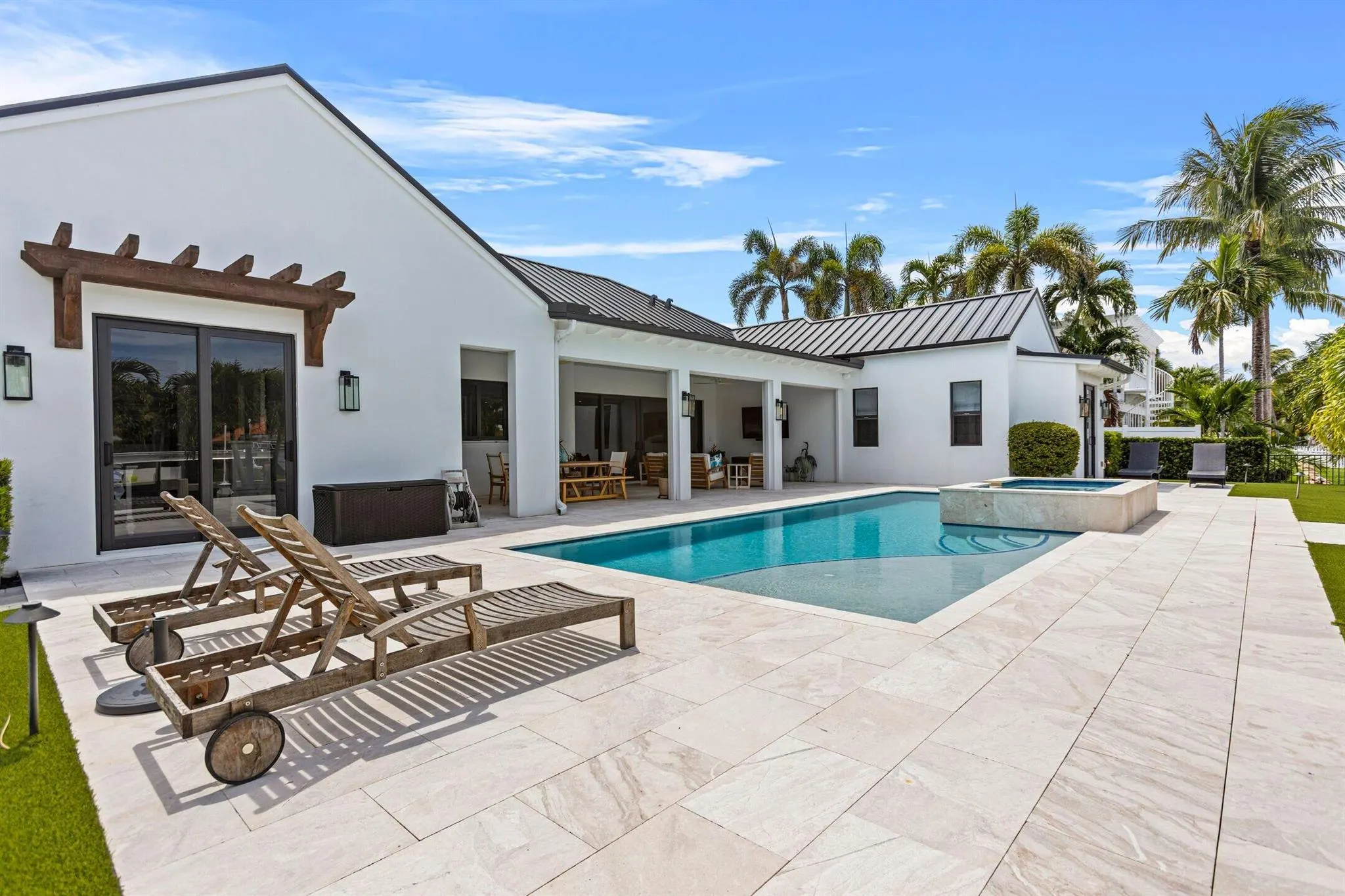 1110 Fairview Lane