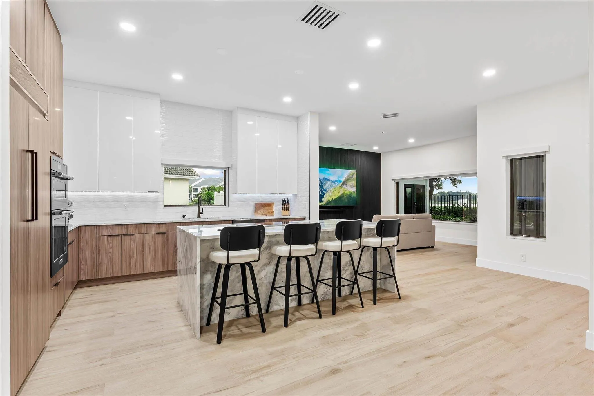 2670 Tecumseh Drive