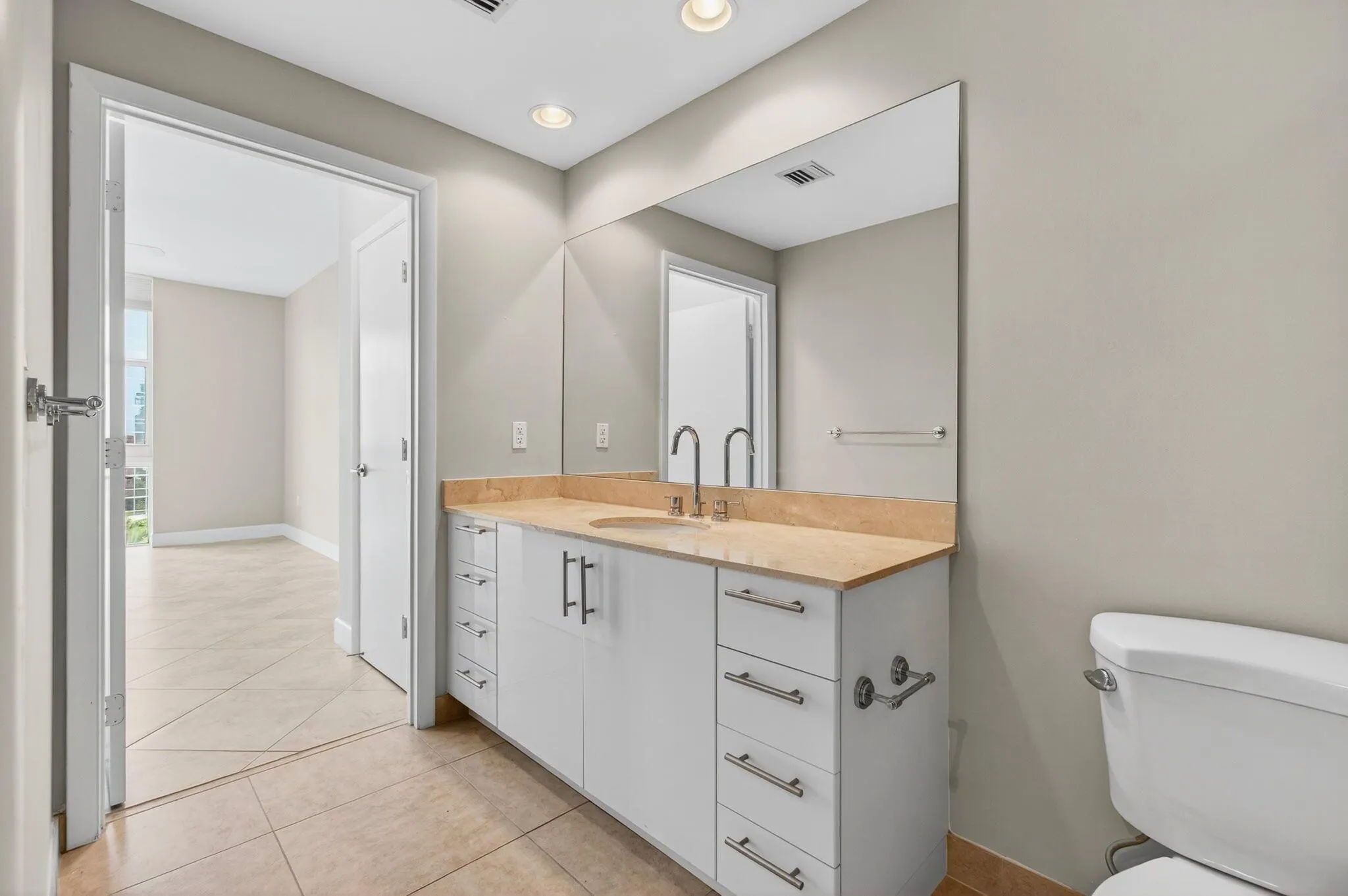550 Okeechobee Boulevard, #608
