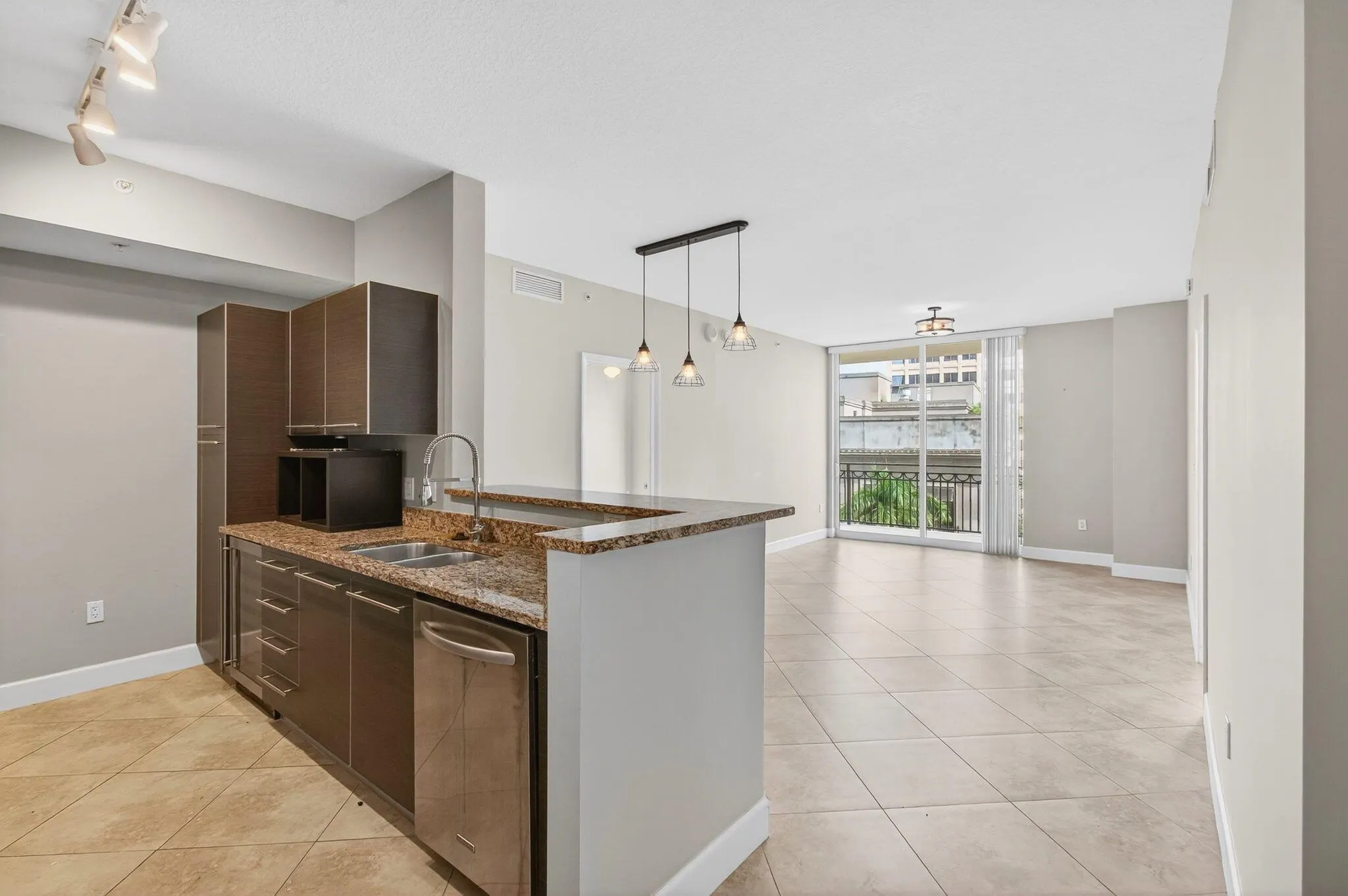 550 Okeechobee Boulevard, #608