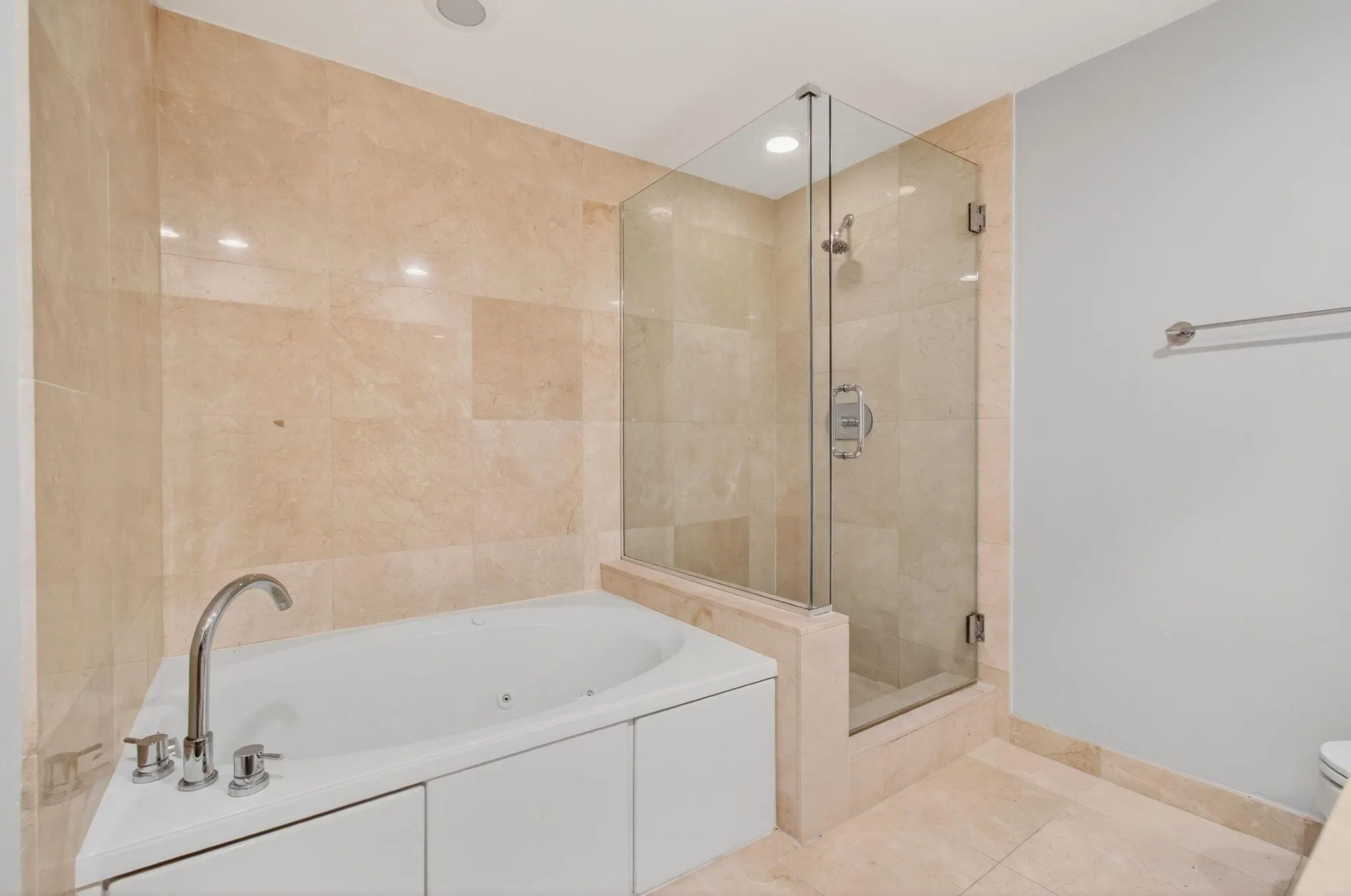 550 Okeechobee Boulevard, #608