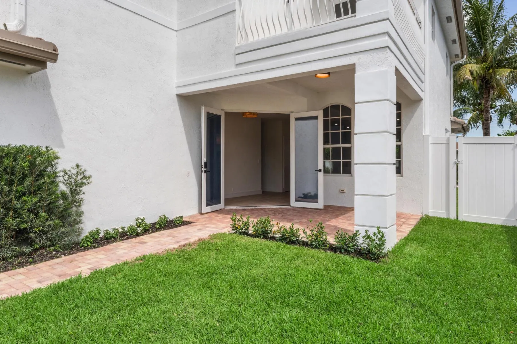 15 SW 9th Street