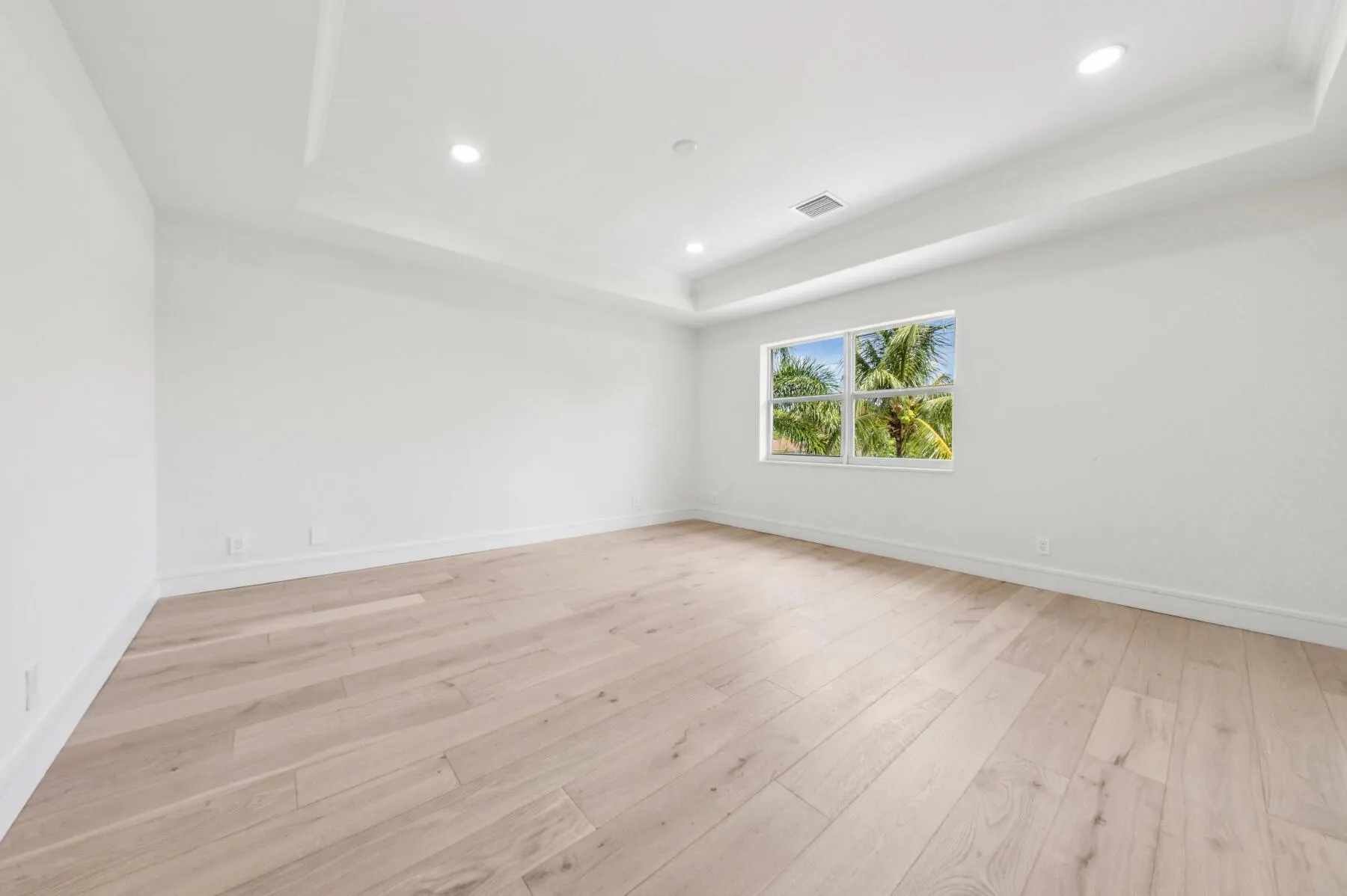 15 SW 9th Street