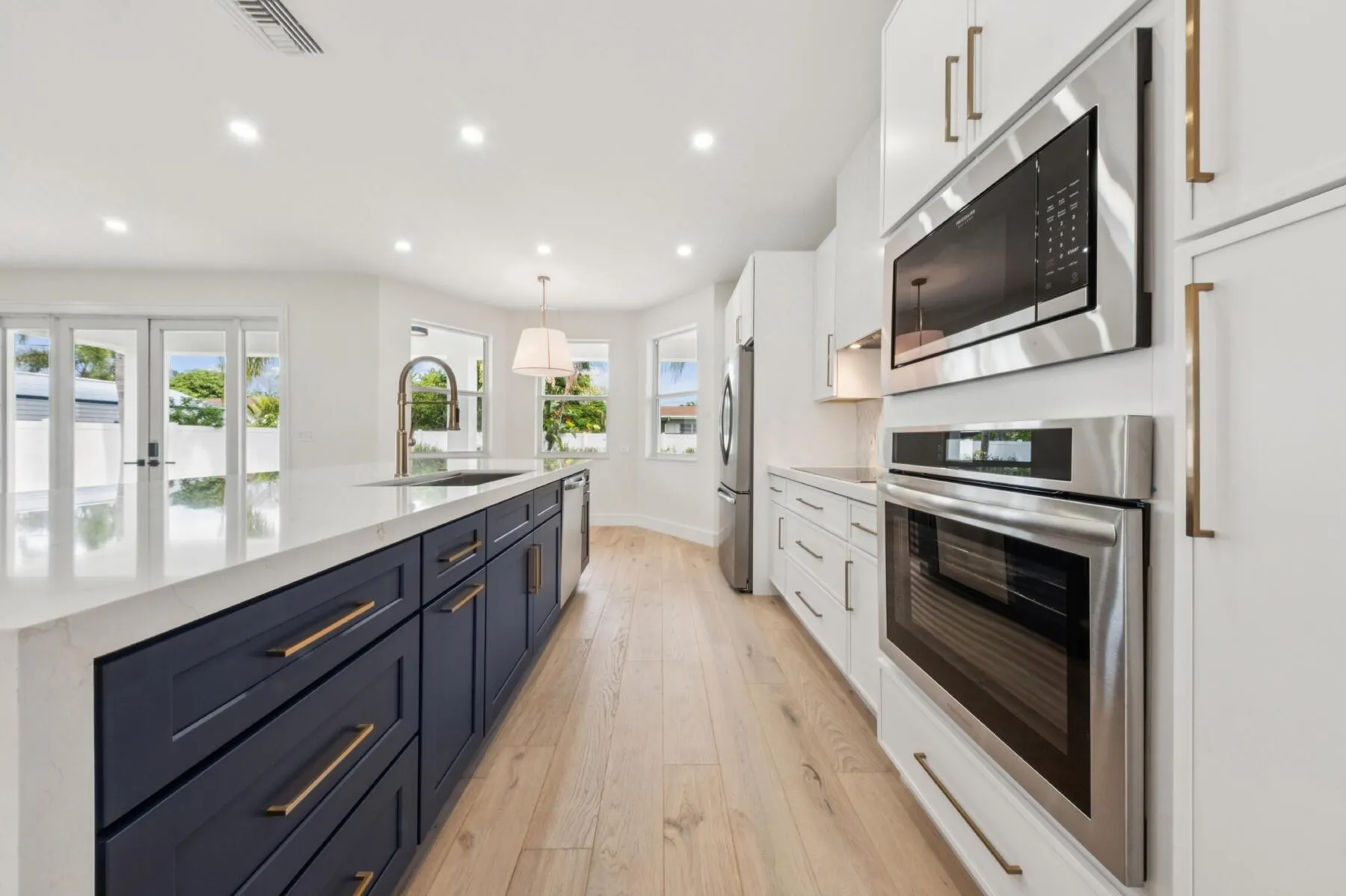 15 SW 9th Street