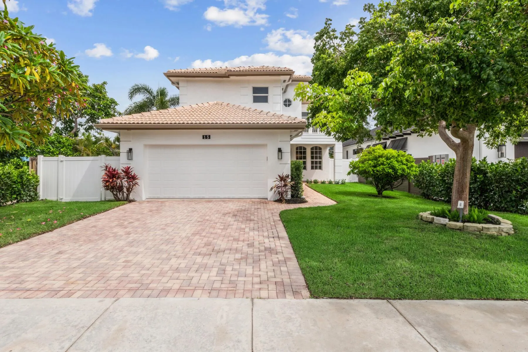 15 SW 9th Street