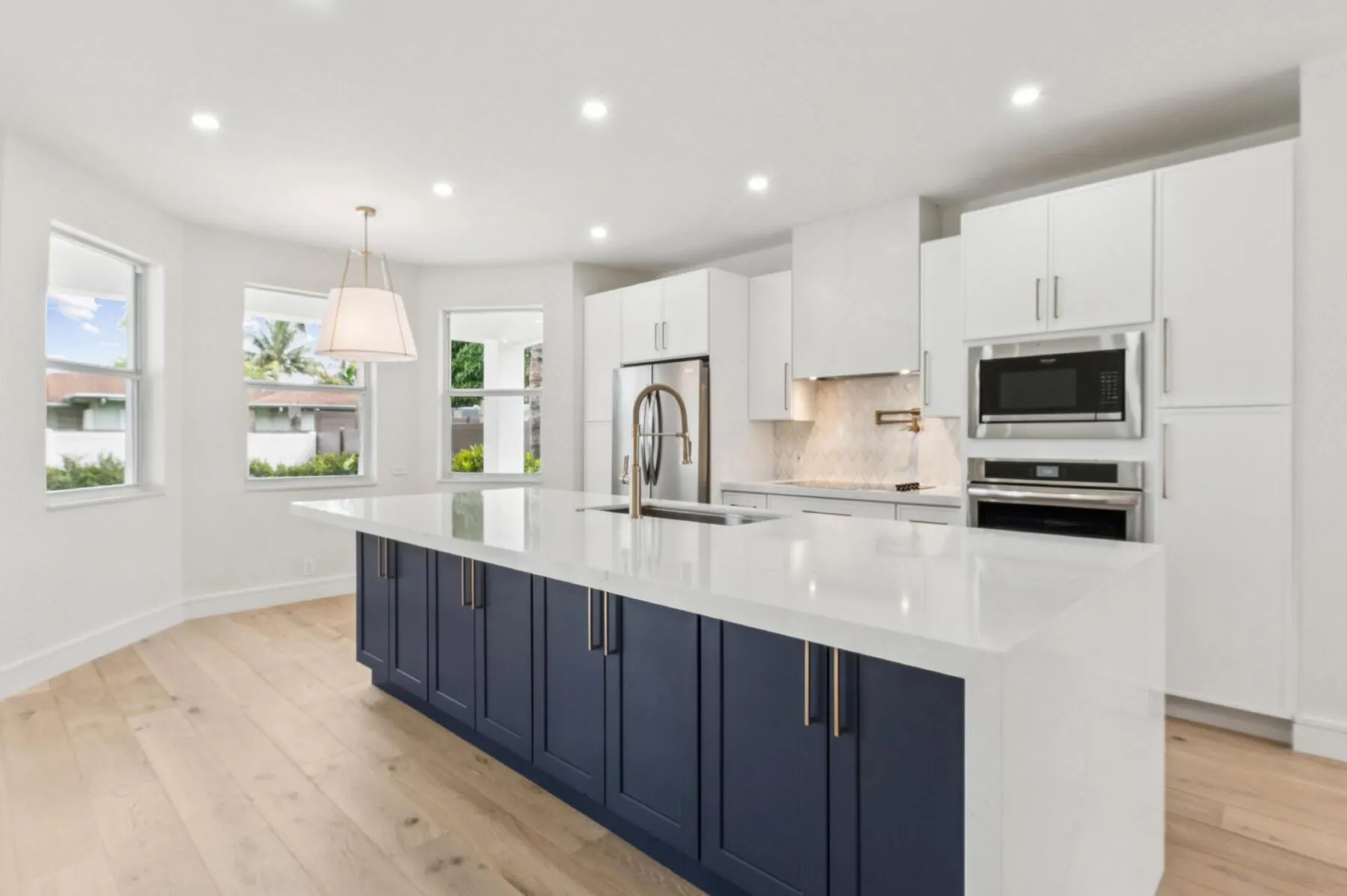 15 SW 9th Street