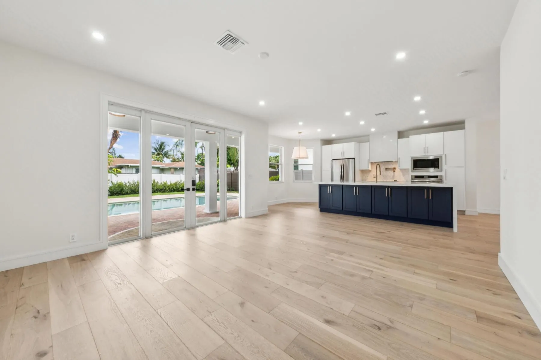 15 SW 9th Street