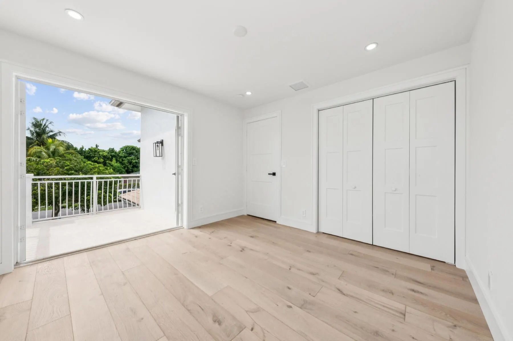 15 SW 9th Street