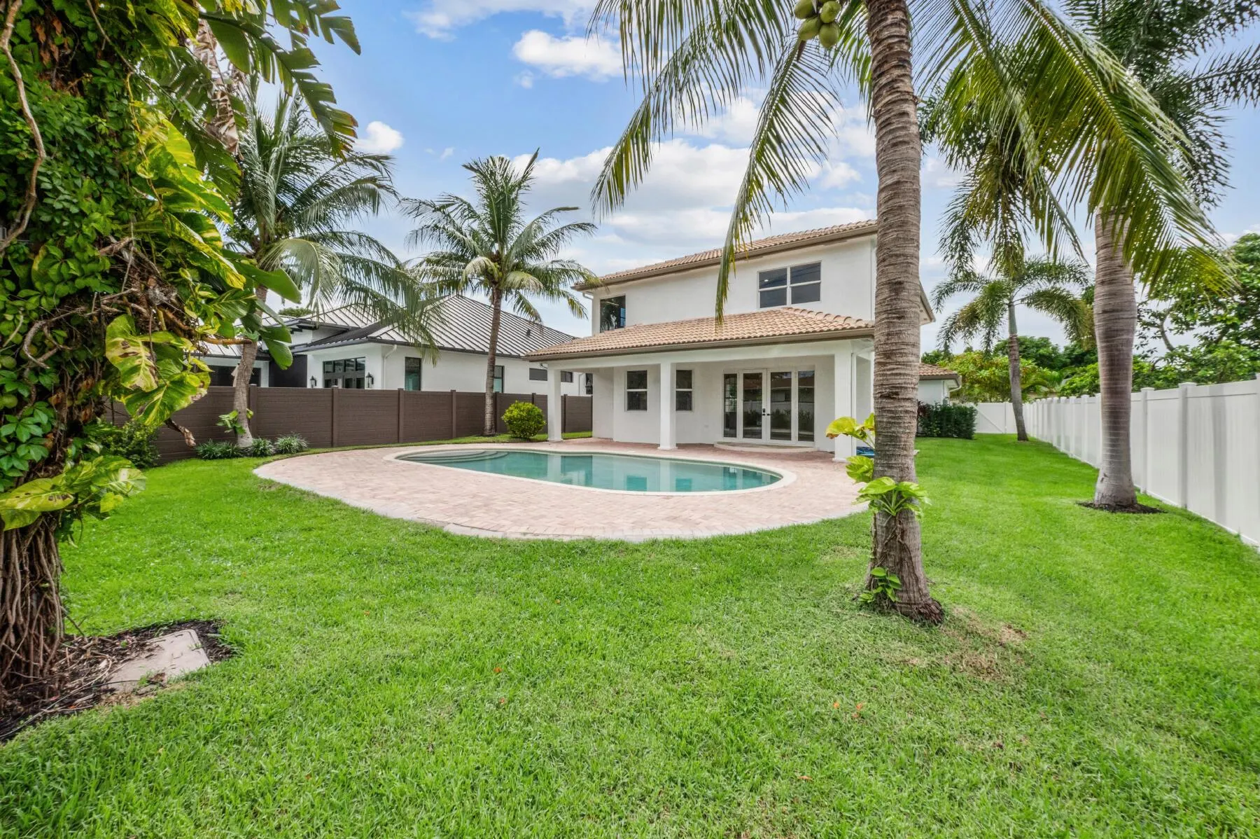 15 SW 9th Street