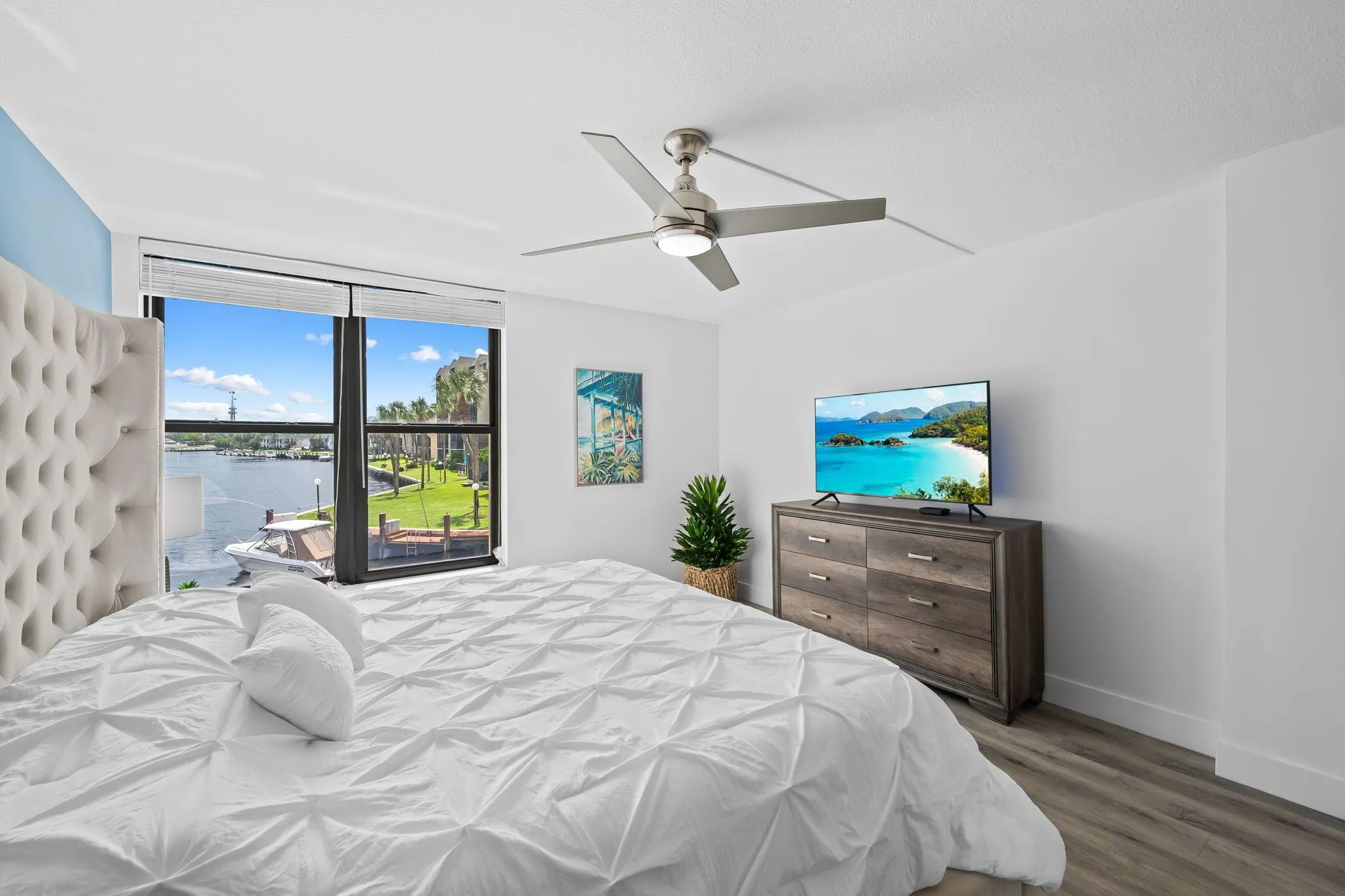 15 Royal Palm Way, #202