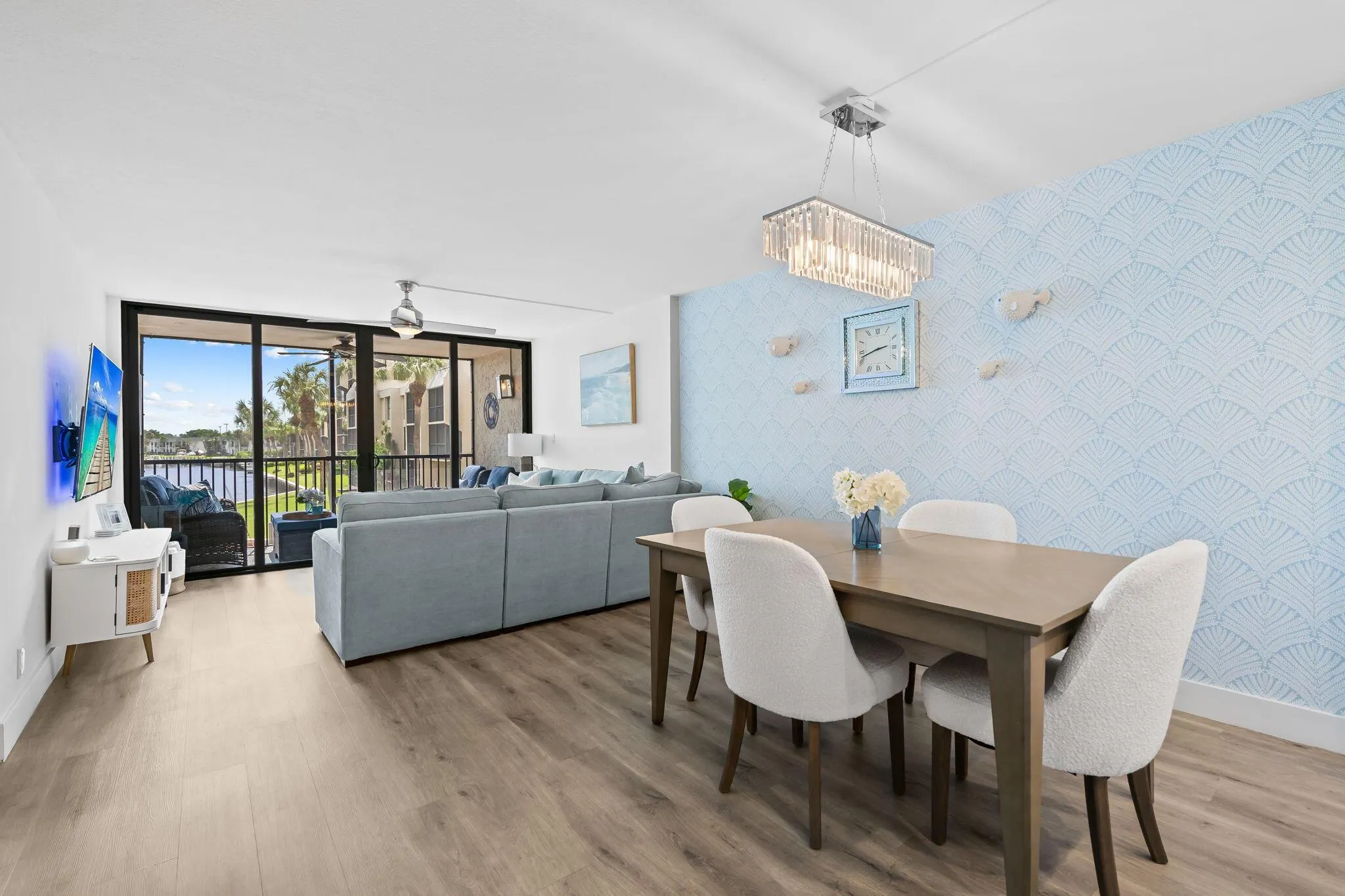 15 Royal Palm Way, #202