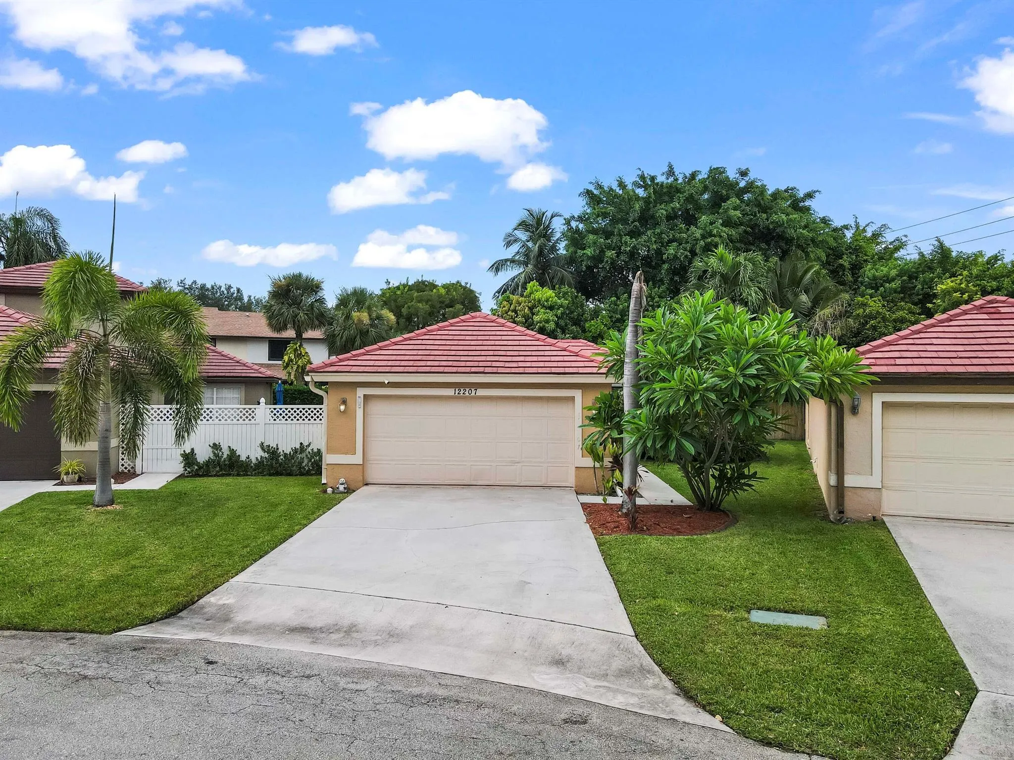12207 Brisbane Lane