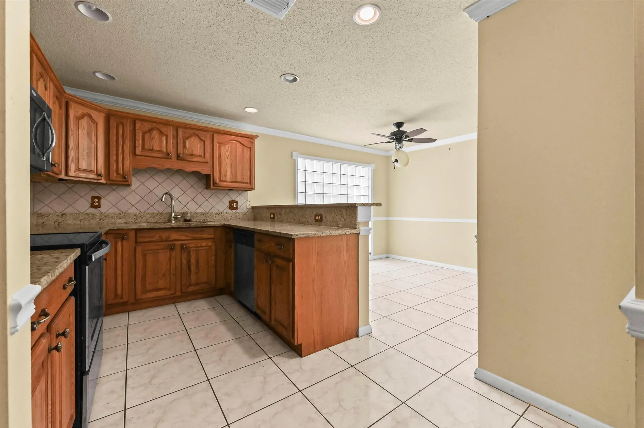 12207 Brisbane Lane