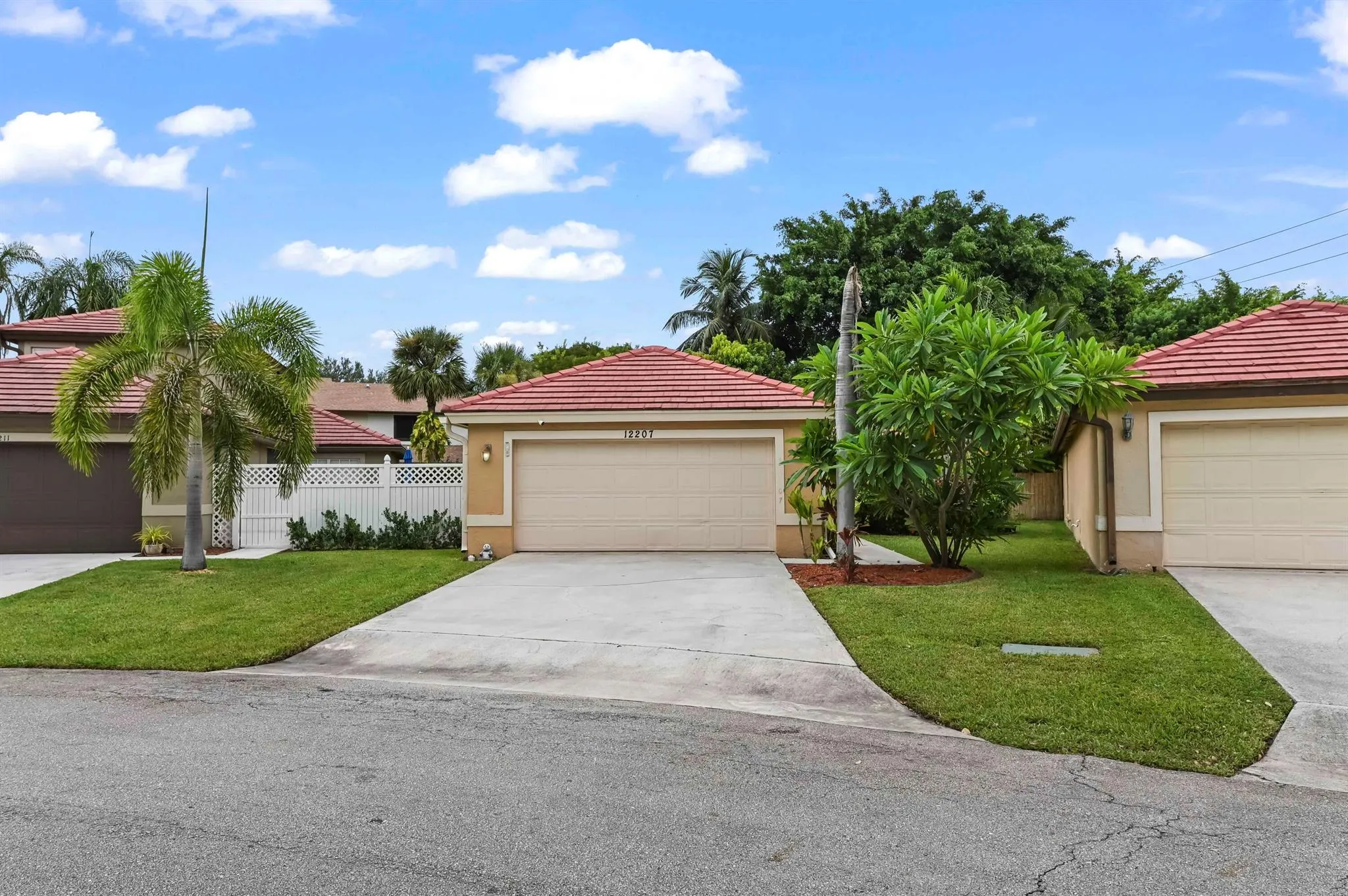 12207 Brisbane Lane