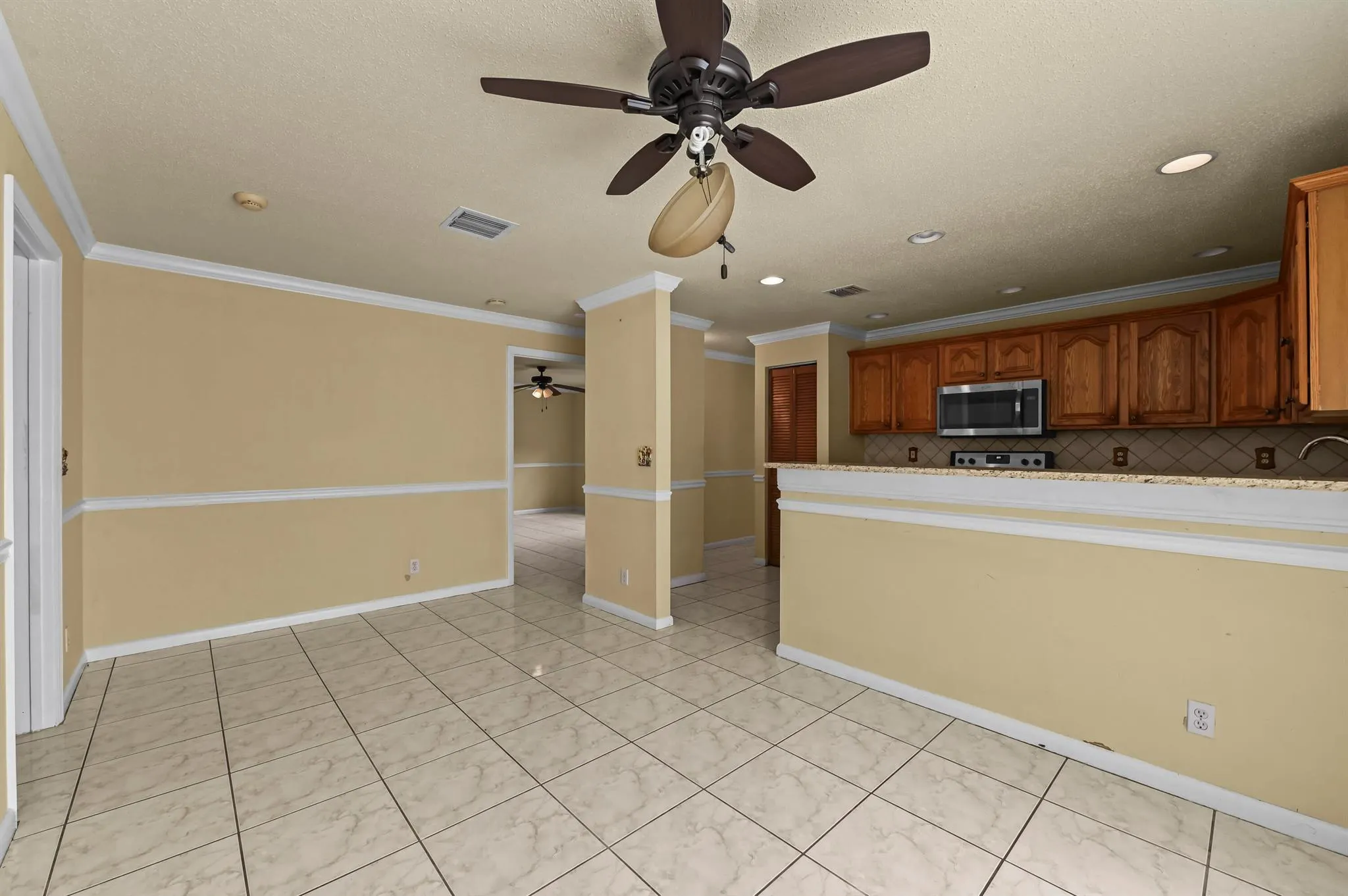 12207 Brisbane Lane