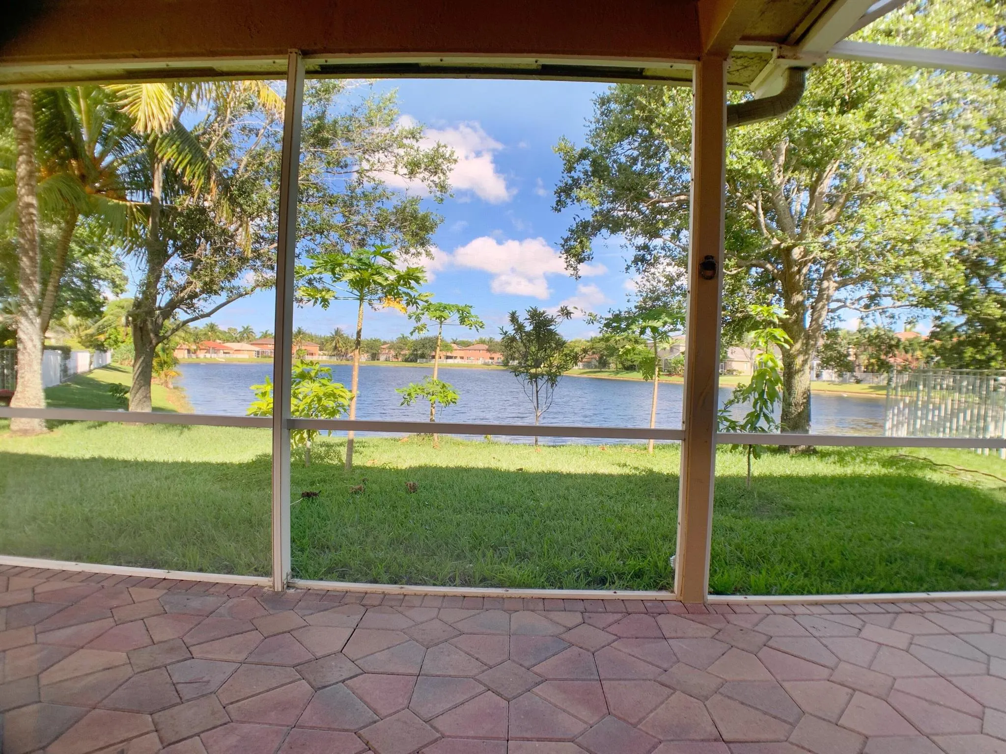 5152 Woodfield Way