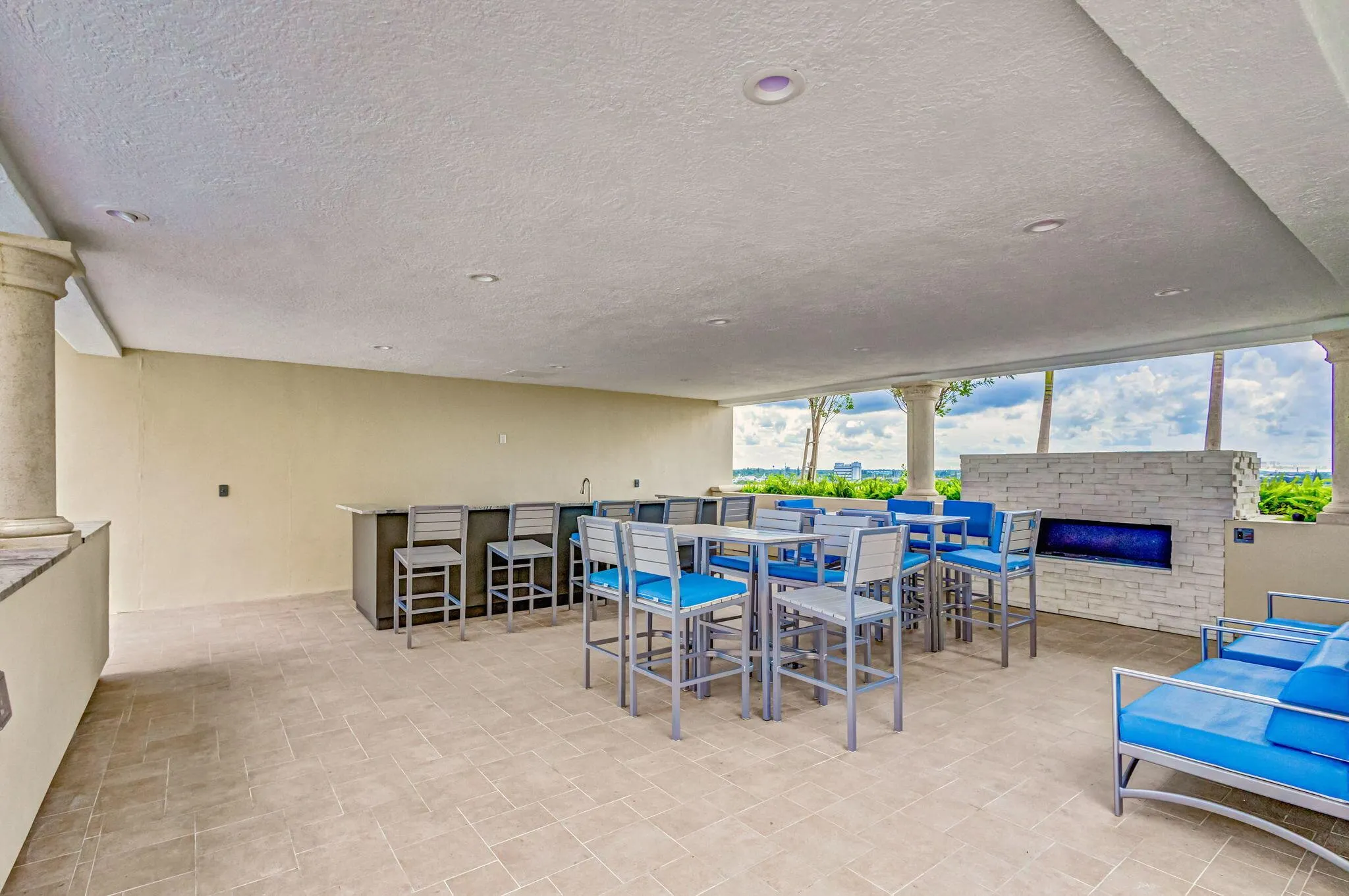 2640 Lake Shore Drive, #2115