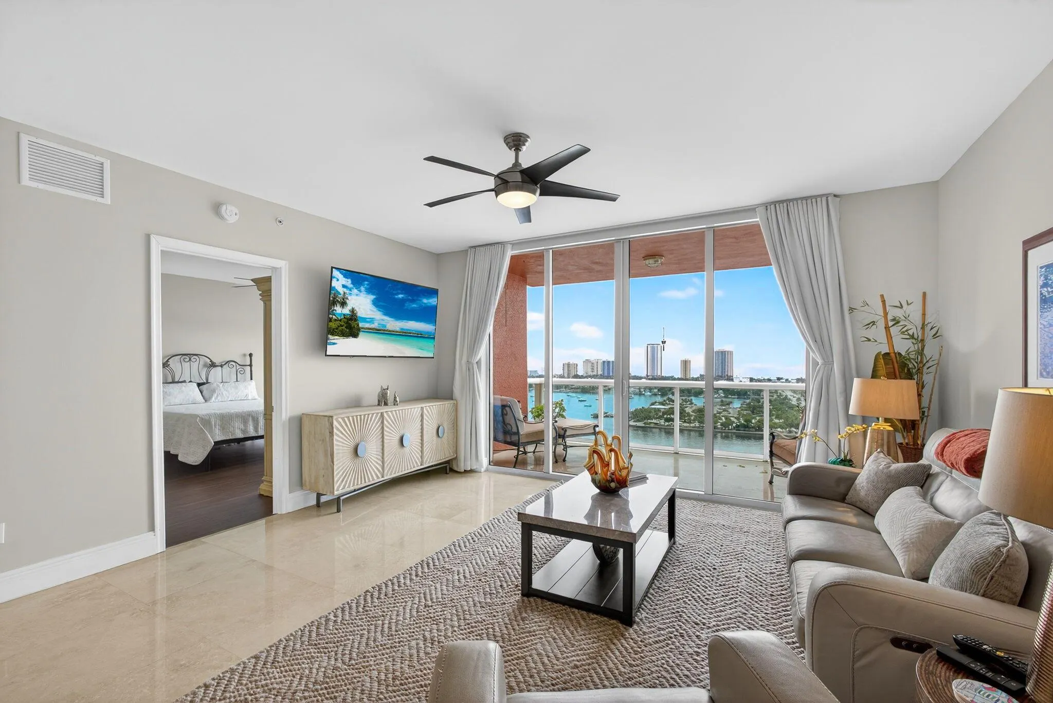 2640 Lake Shore Drive, #2115