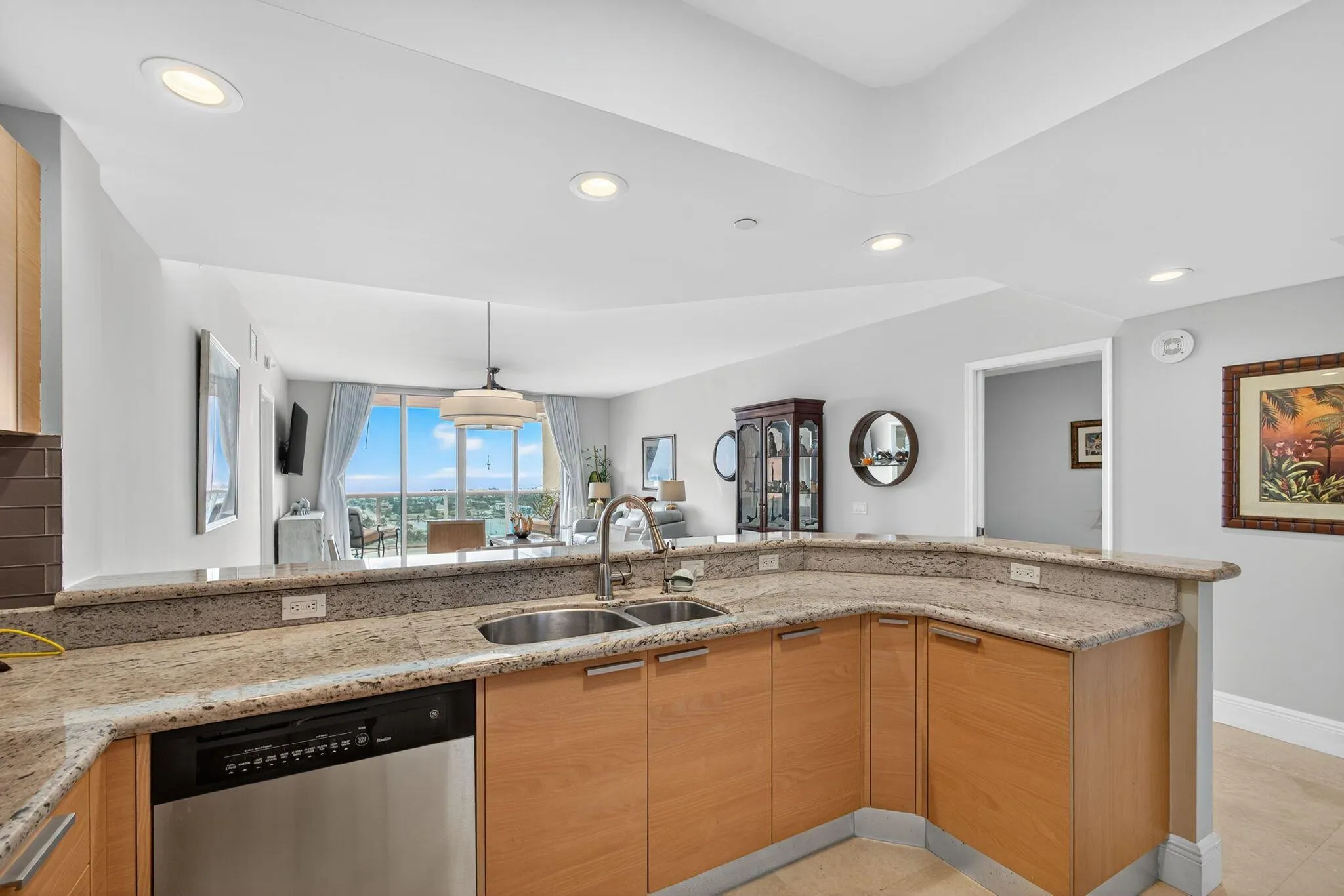 2640 Lake Shore Drive, #2115