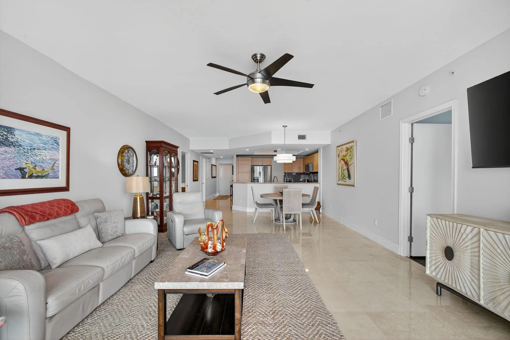 2640 Lake Shore Drive, #2115