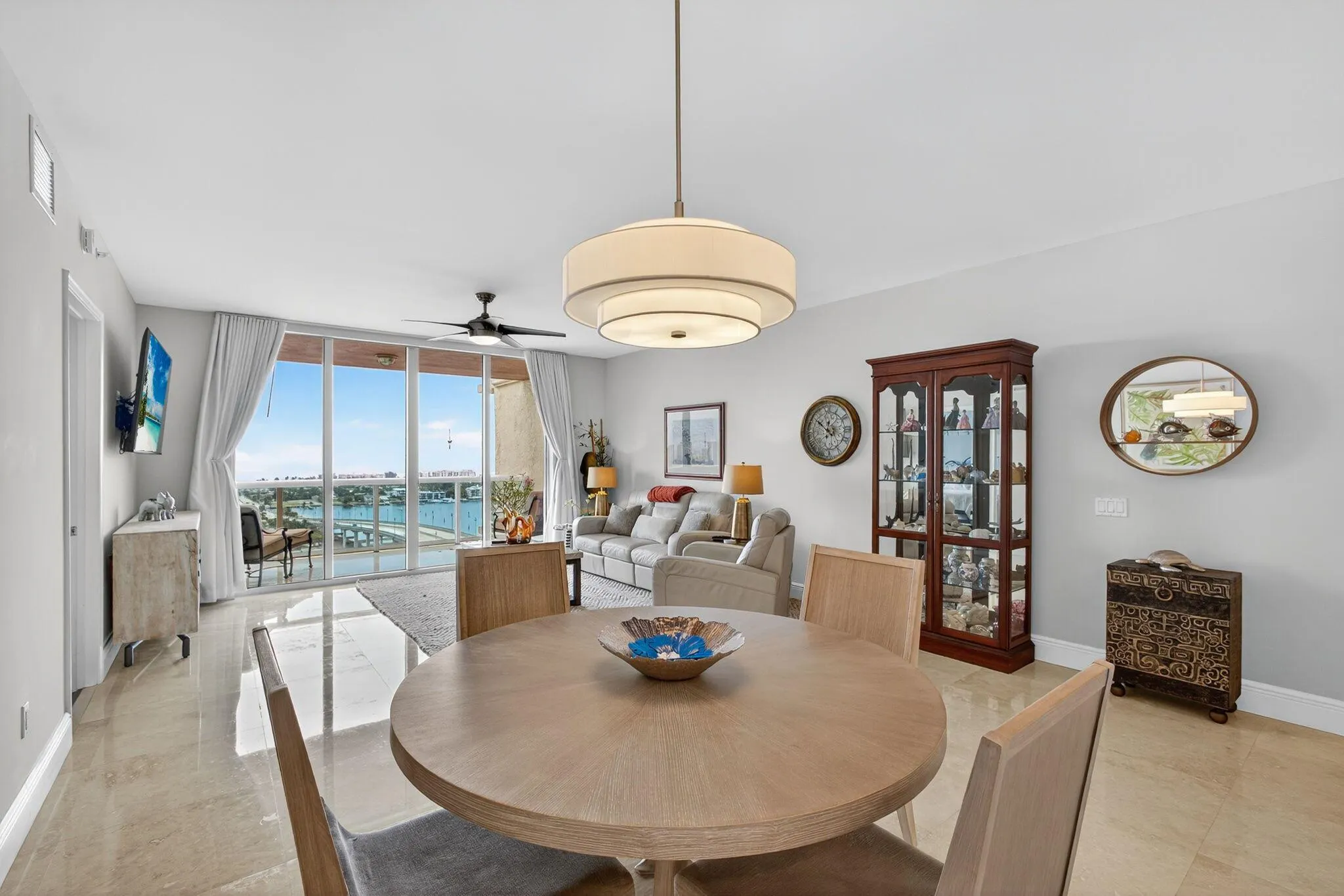 2640 Lake Shore Drive, #2115