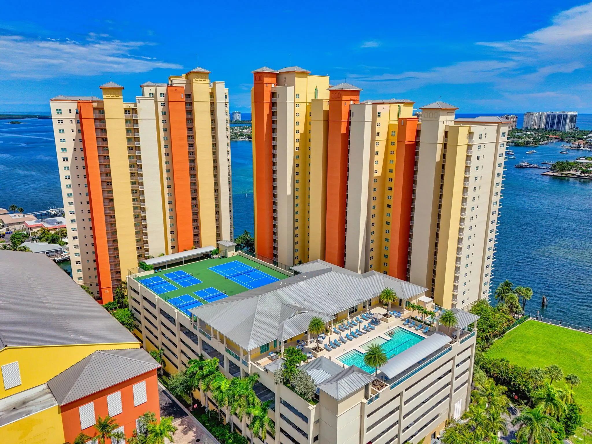 2640 Lake Shore Drive, #2115