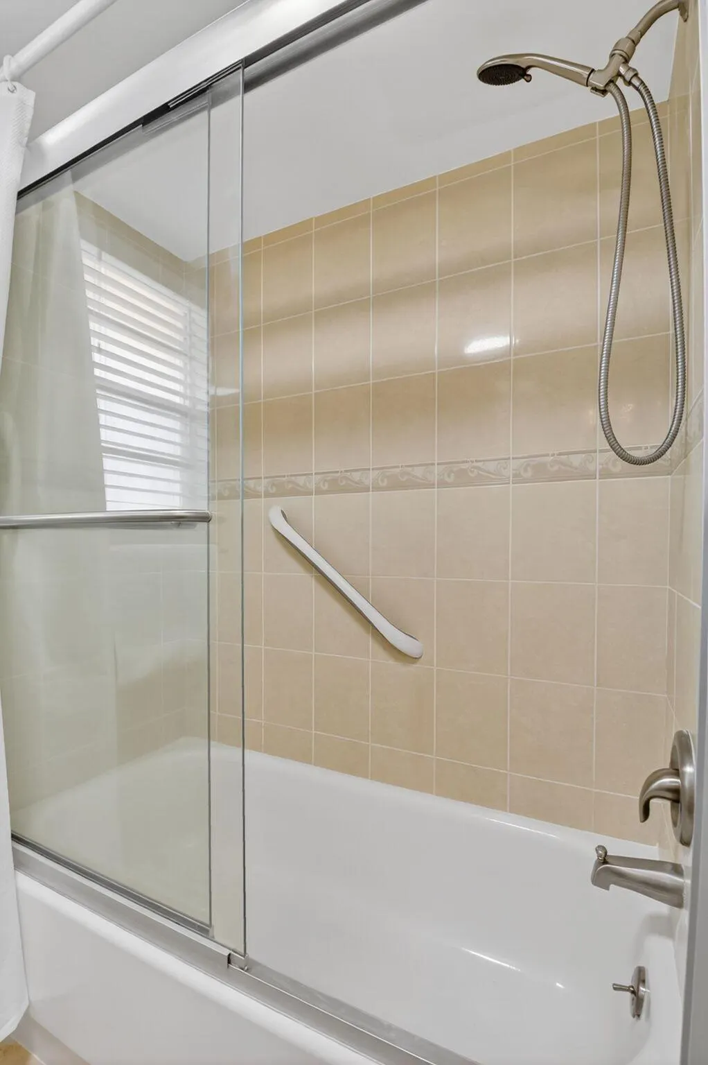 3810 Via Poinciana, #206