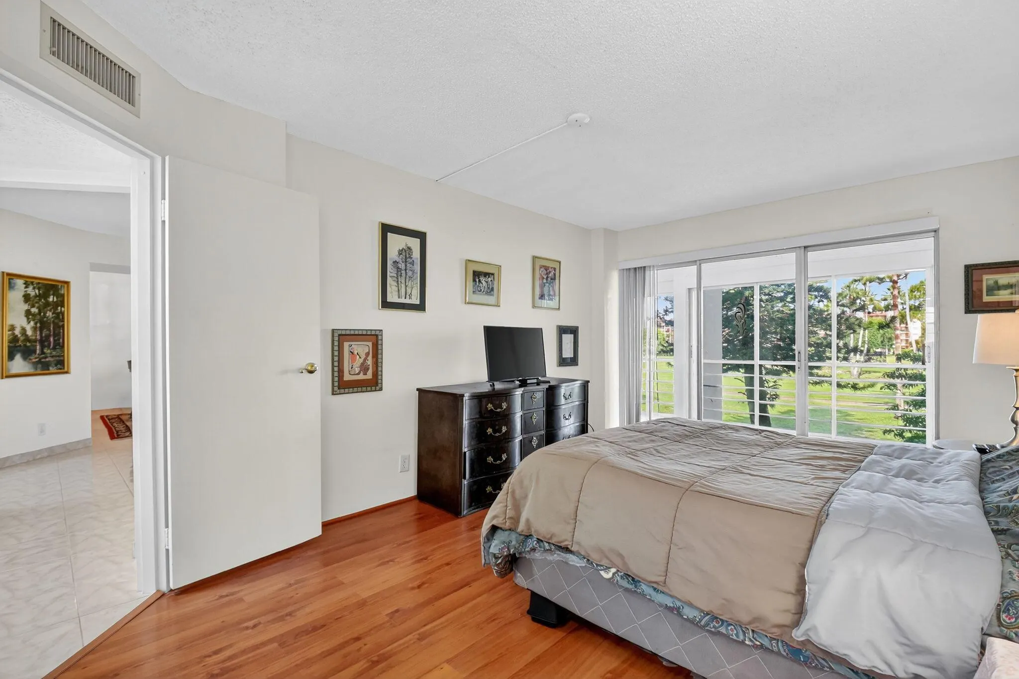 3810 Via Poinciana, #206