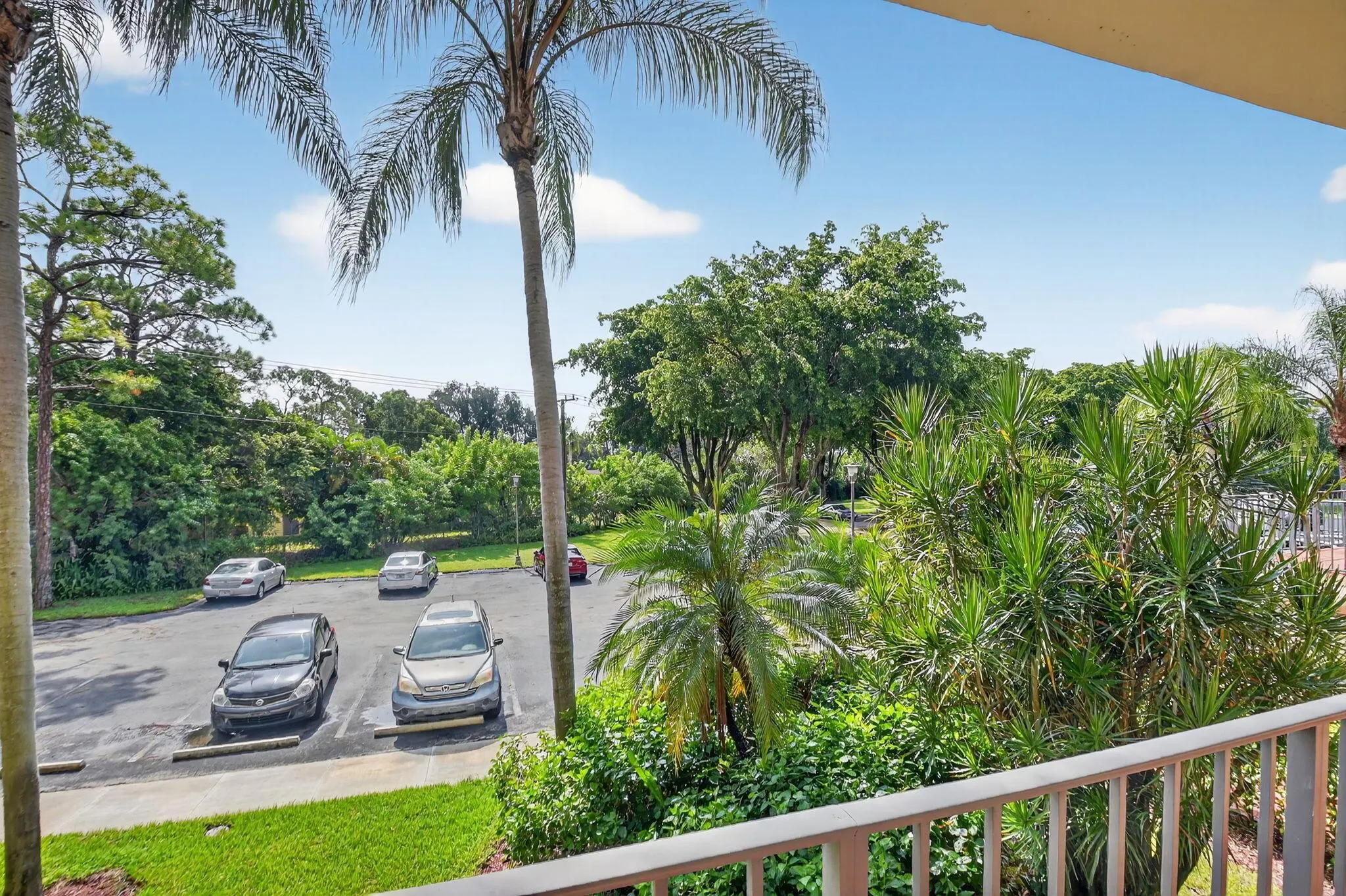 3810 Via Poinciana, #206